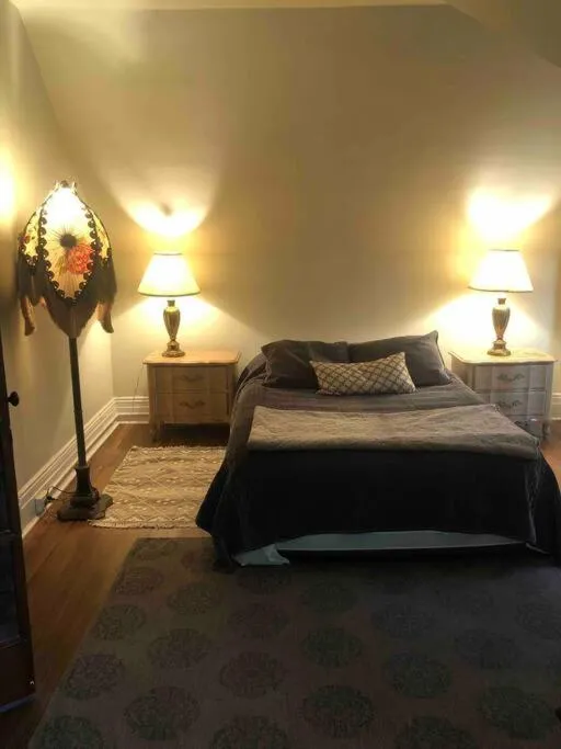 Redefined Alchemy - Bright, eclectic, pretty Apt 3E