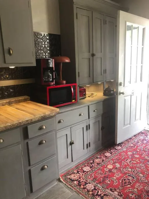 Redefined Alchemy - Bright, eclectic, pretty Apt 3E