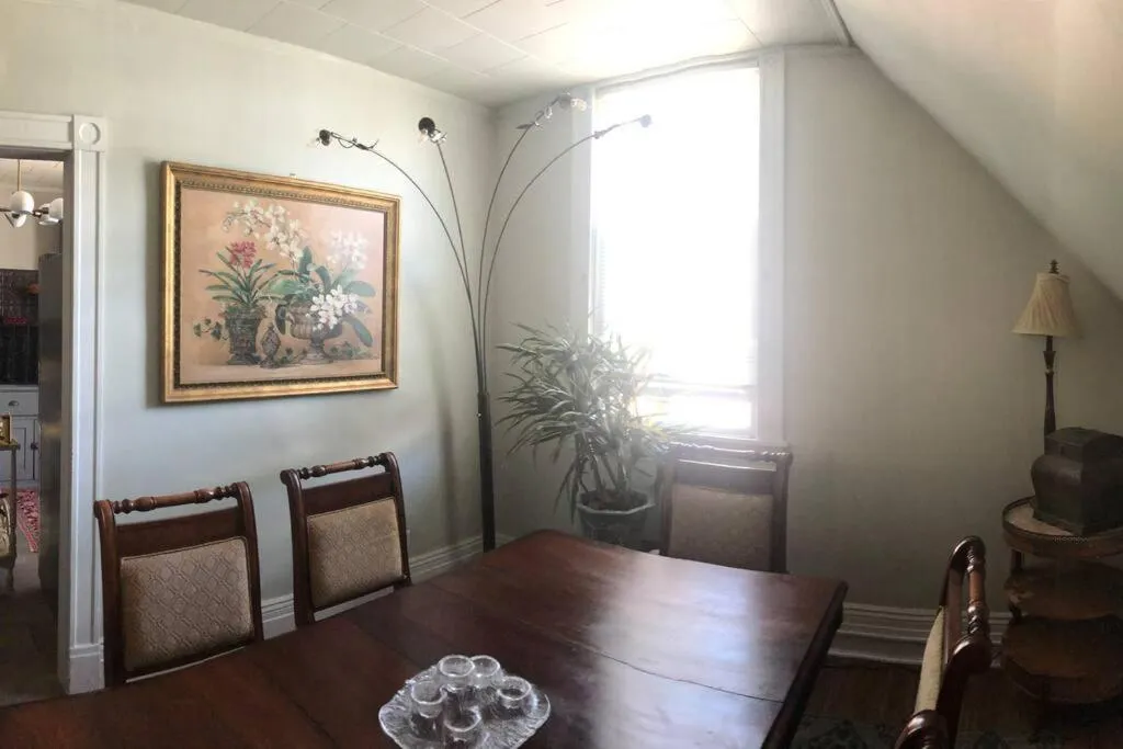 Redefined Alchemy - Bright, eclectic, pretty Apt 3E