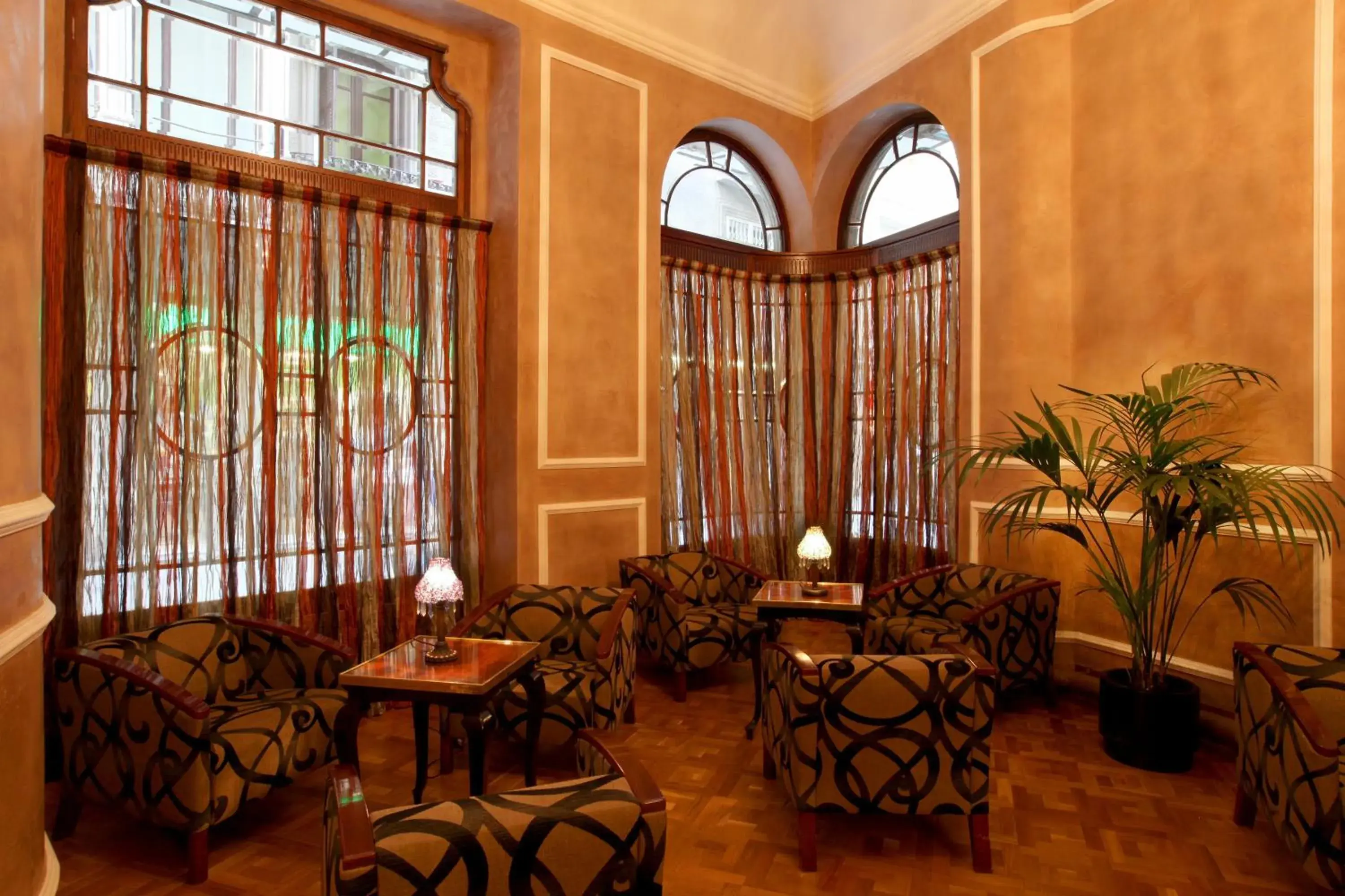 Lounge or bar in Hotel Nouvel Lounge or bar in Hotel Nouvel