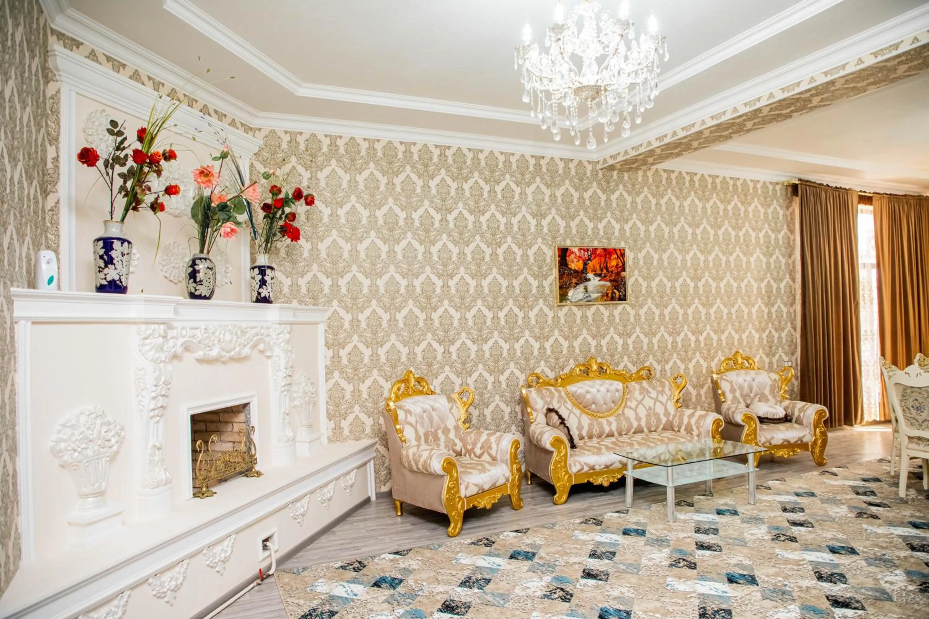 Seating area in Buyuk Humo