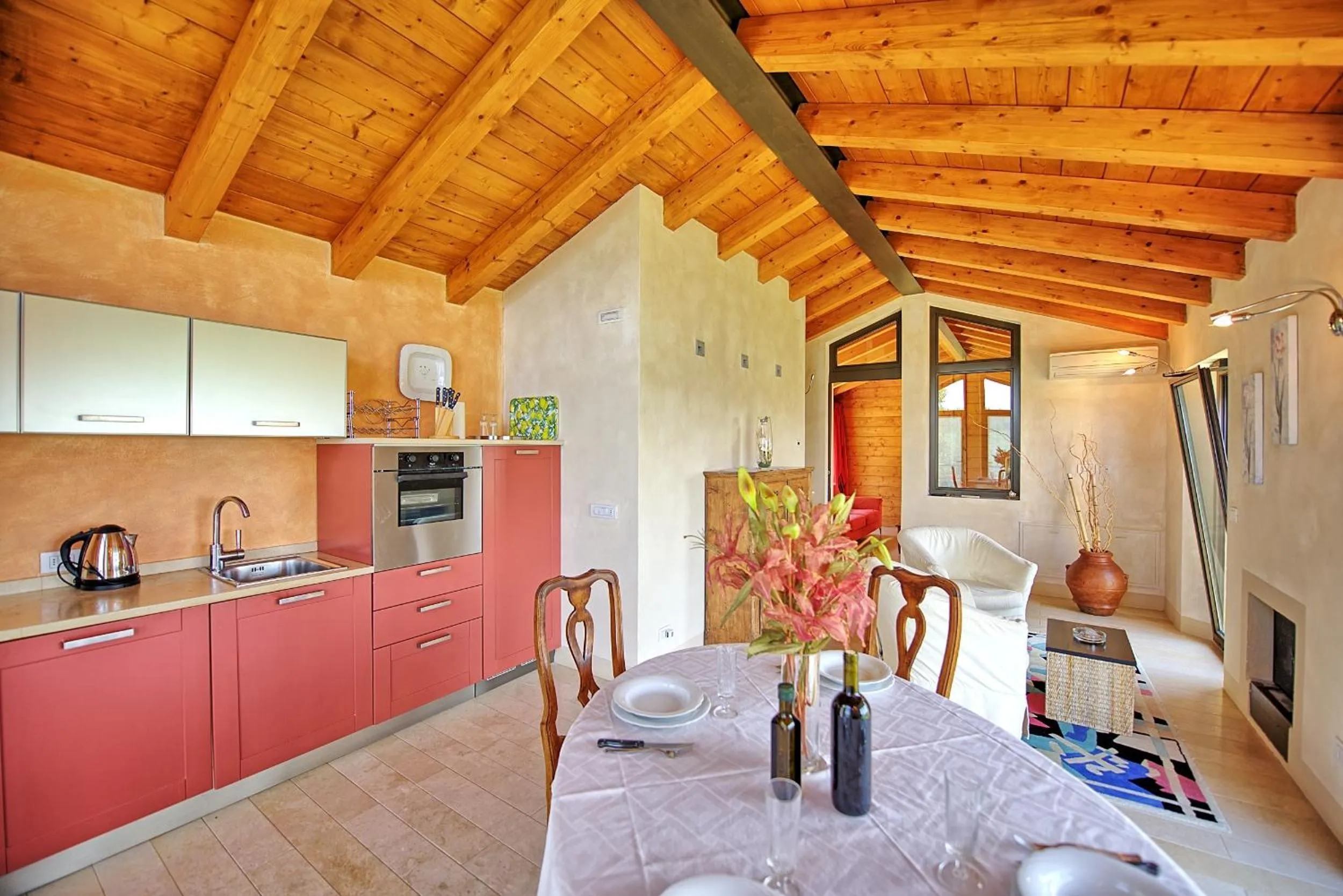 Kitchen or kitchenette in Villa Casa Lucia by PosarelliVillas
