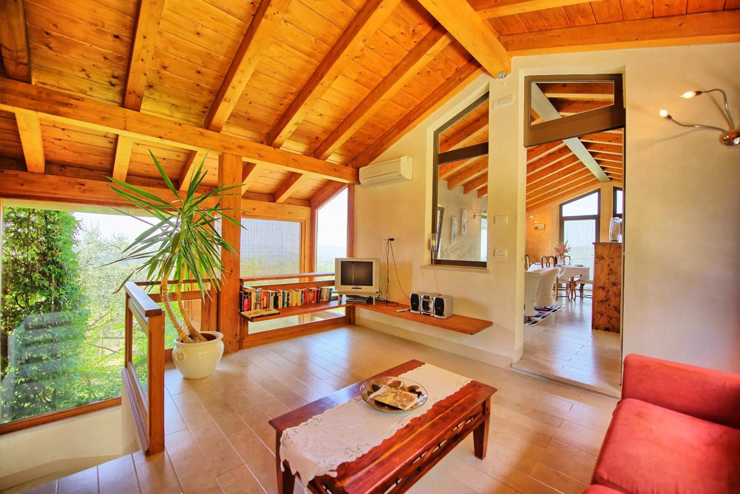 TV and multimedia in Villa Casa Lucia by PosarelliVillas