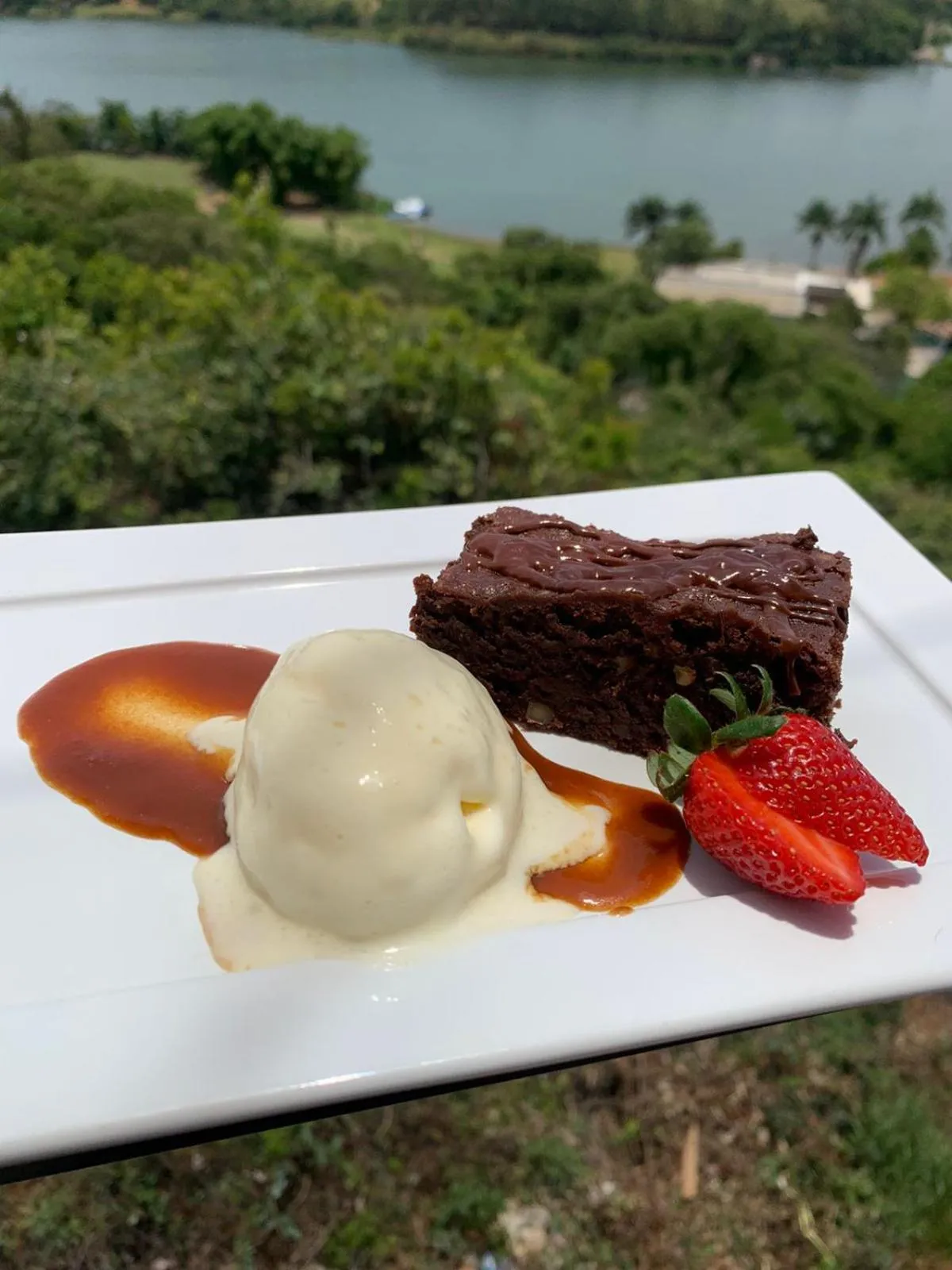 Food and drinks in Vista do Lago Hotel