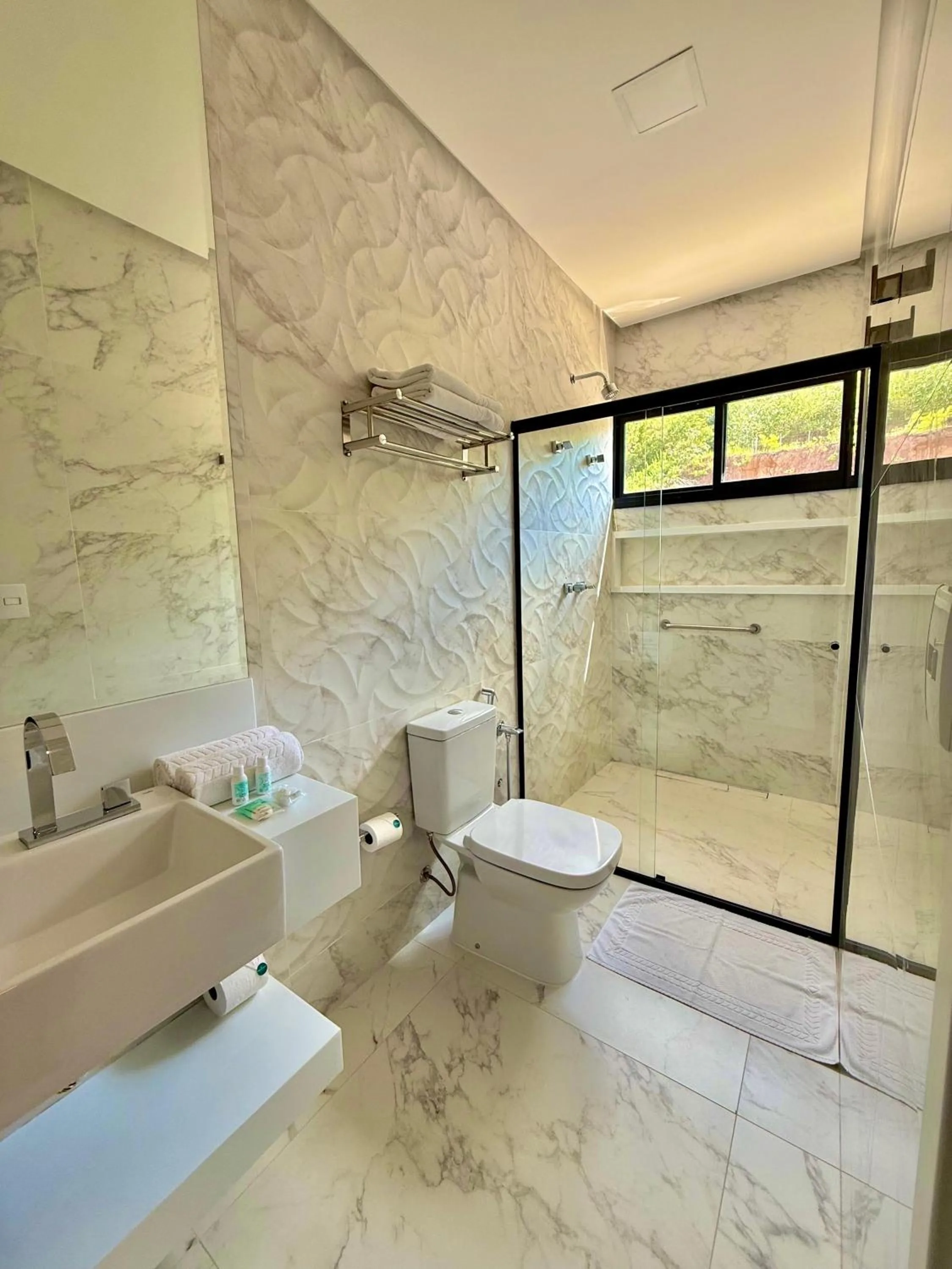 Bathroom in Vista do Lago Hotel