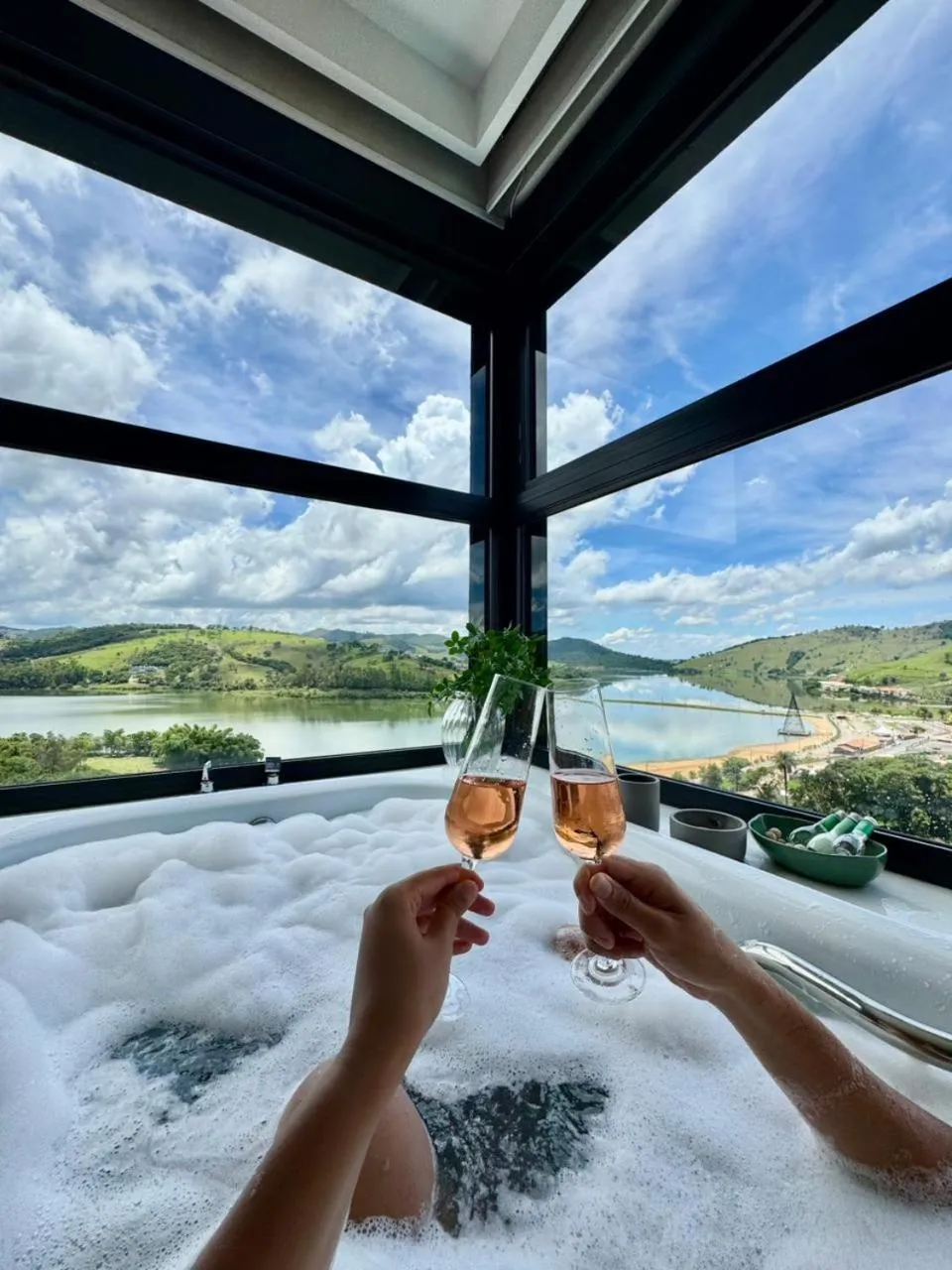 Bedroom in Vista do Lago Hotel