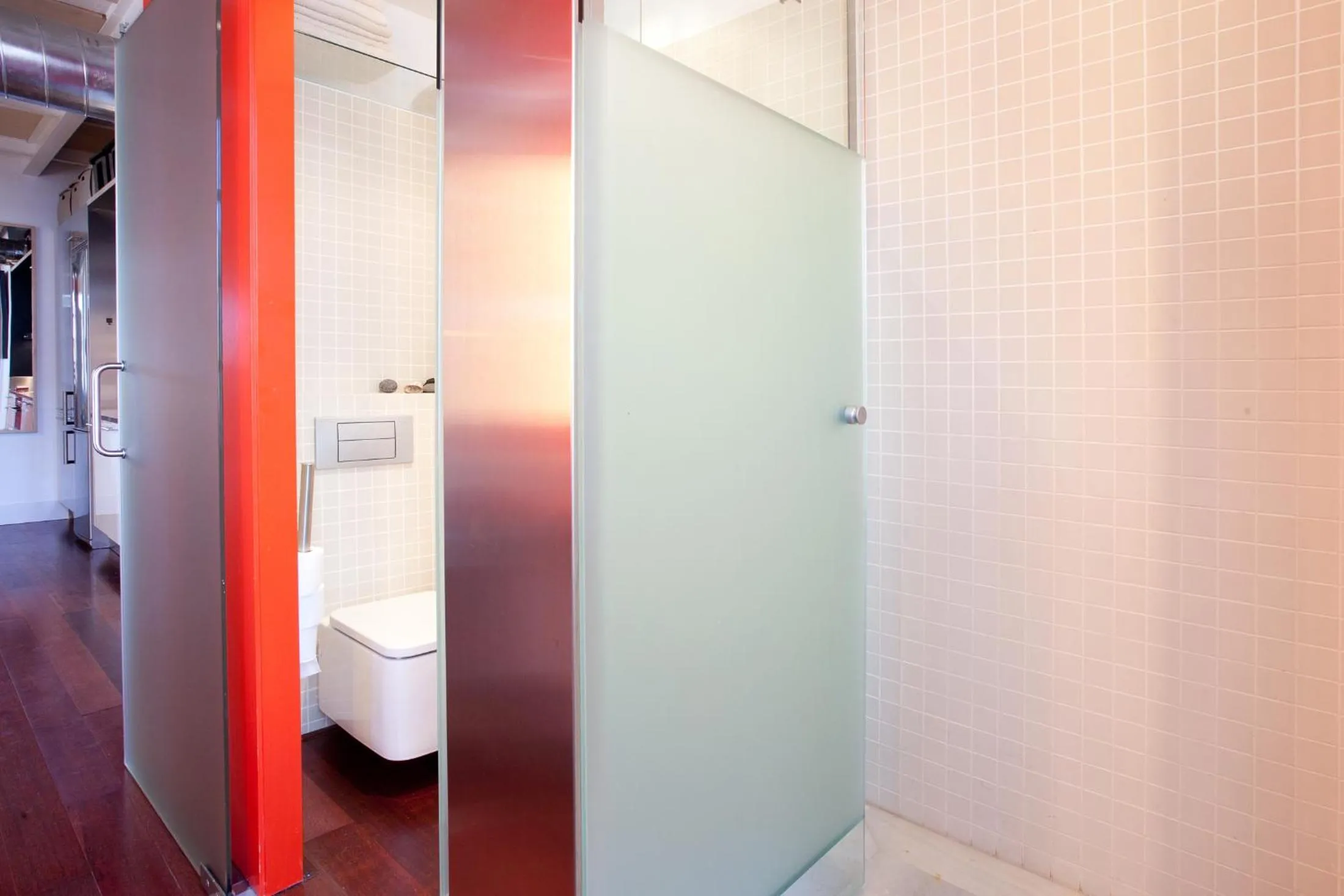 Toilet in Beach Loft Duplex