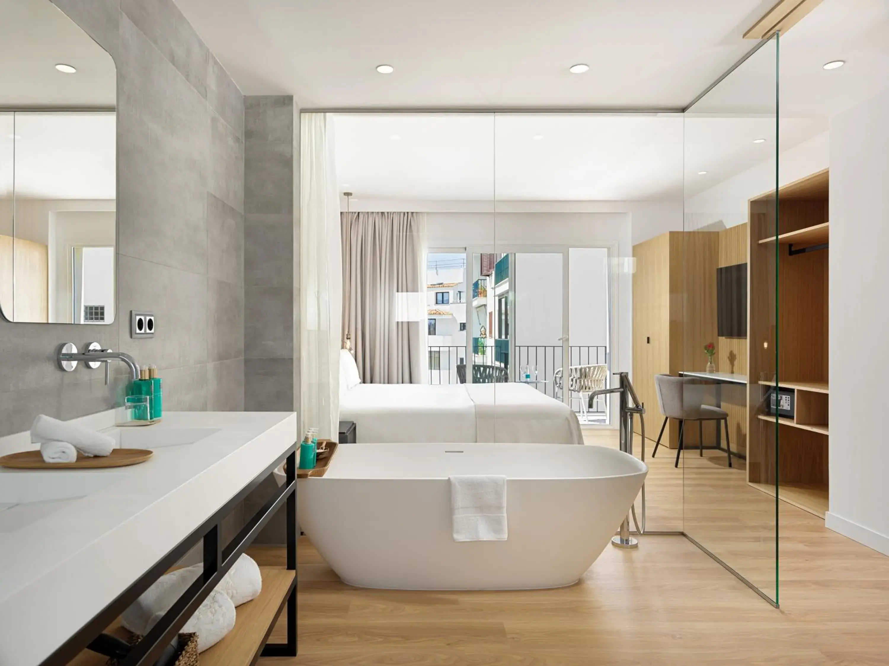 Photo of the whole room, Bed in Hotel Saratoga Photo of the whole room, Bed in Hotel Saratoga