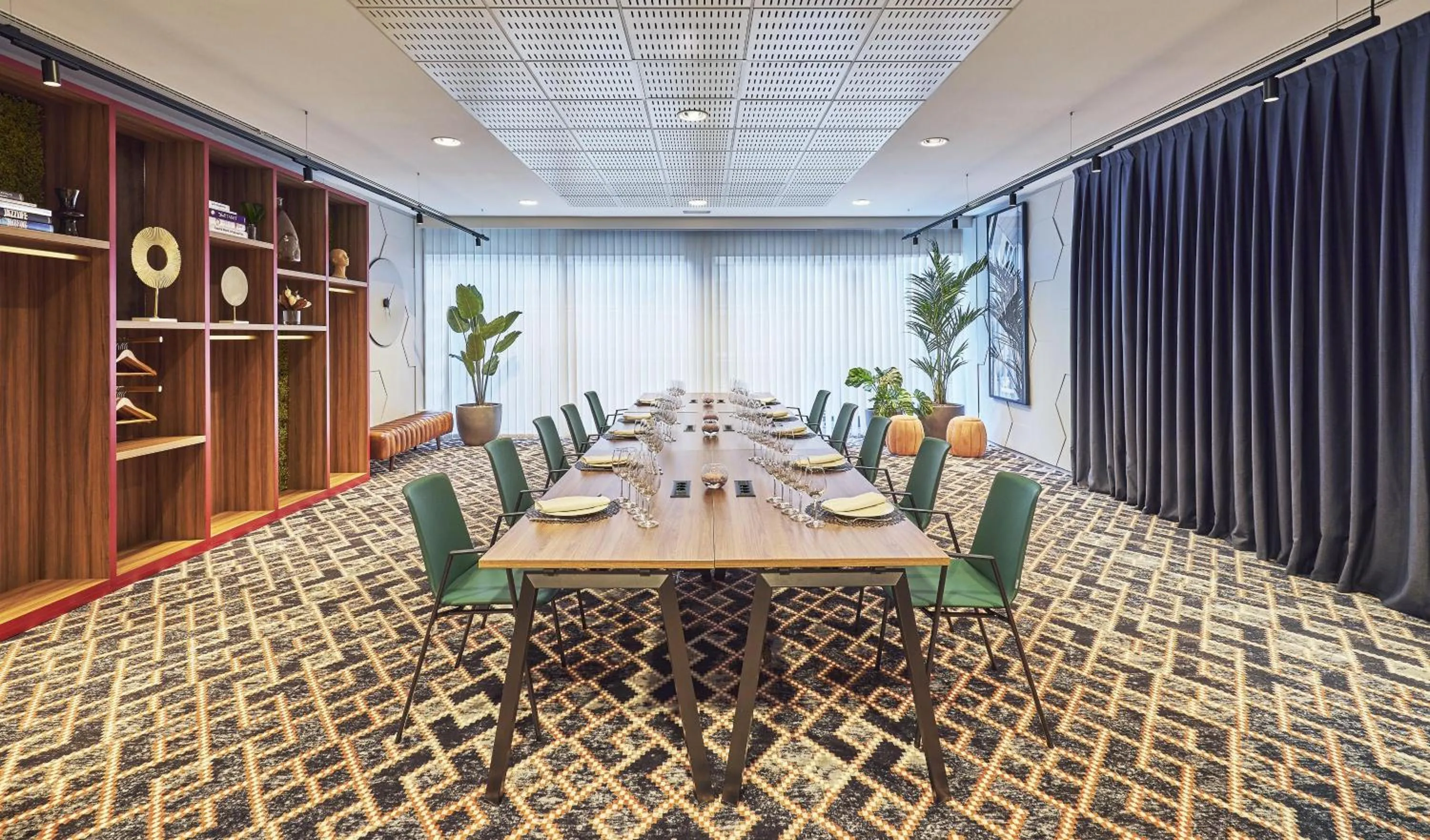 Bedroom in NH Collection Madrid Eurobuilding