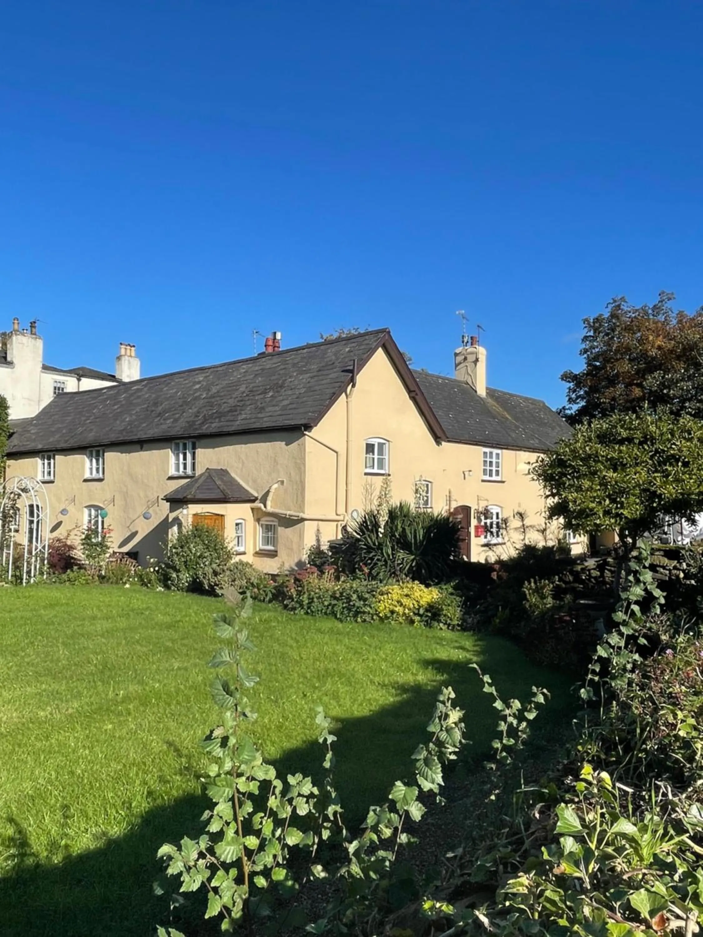 Oakenholt Farm Bed and Breakfast