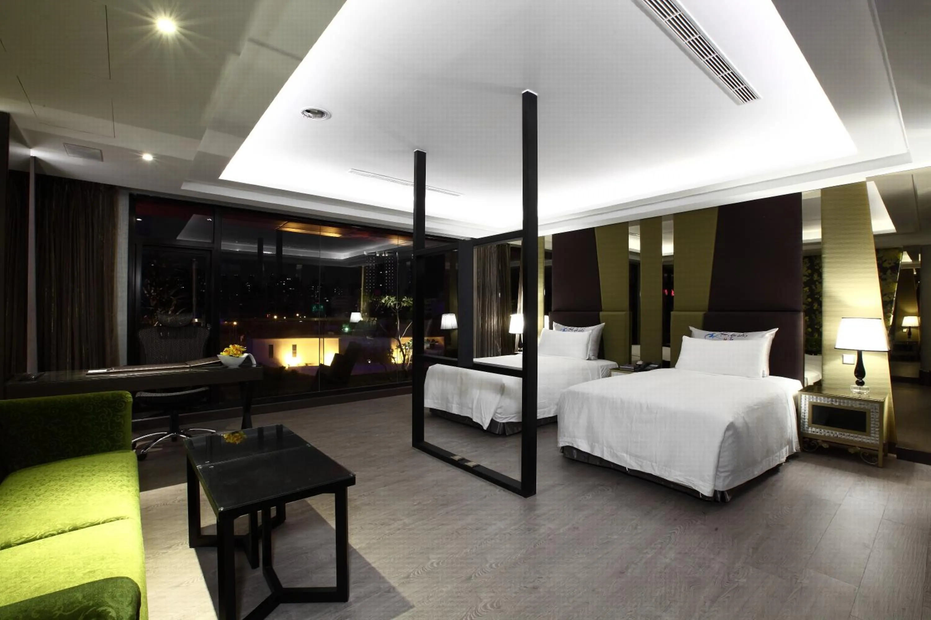 Photo of the whole room, Bed in Icloud Luxury Resort & Hotel