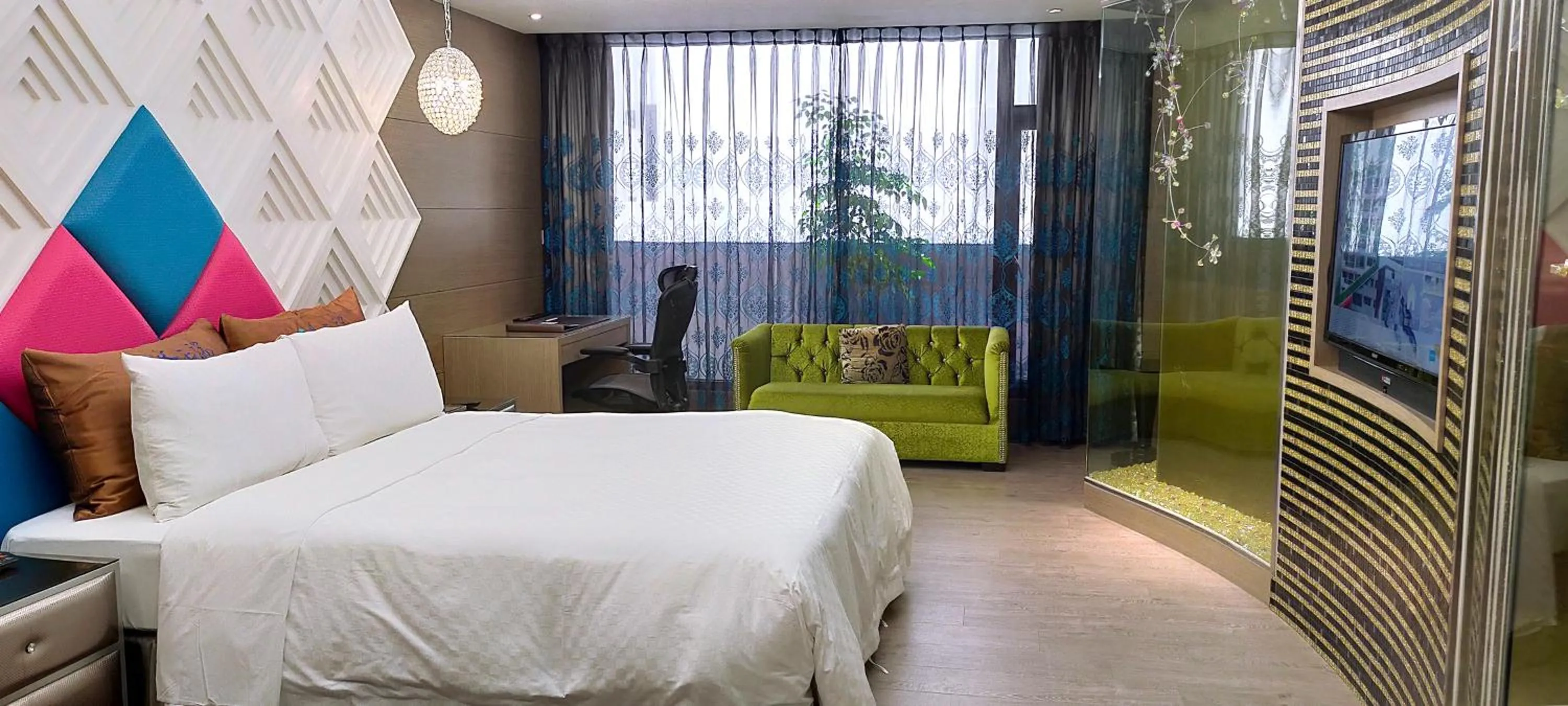 pet friendly, Bed in Icloud Luxury Resort & Hotel