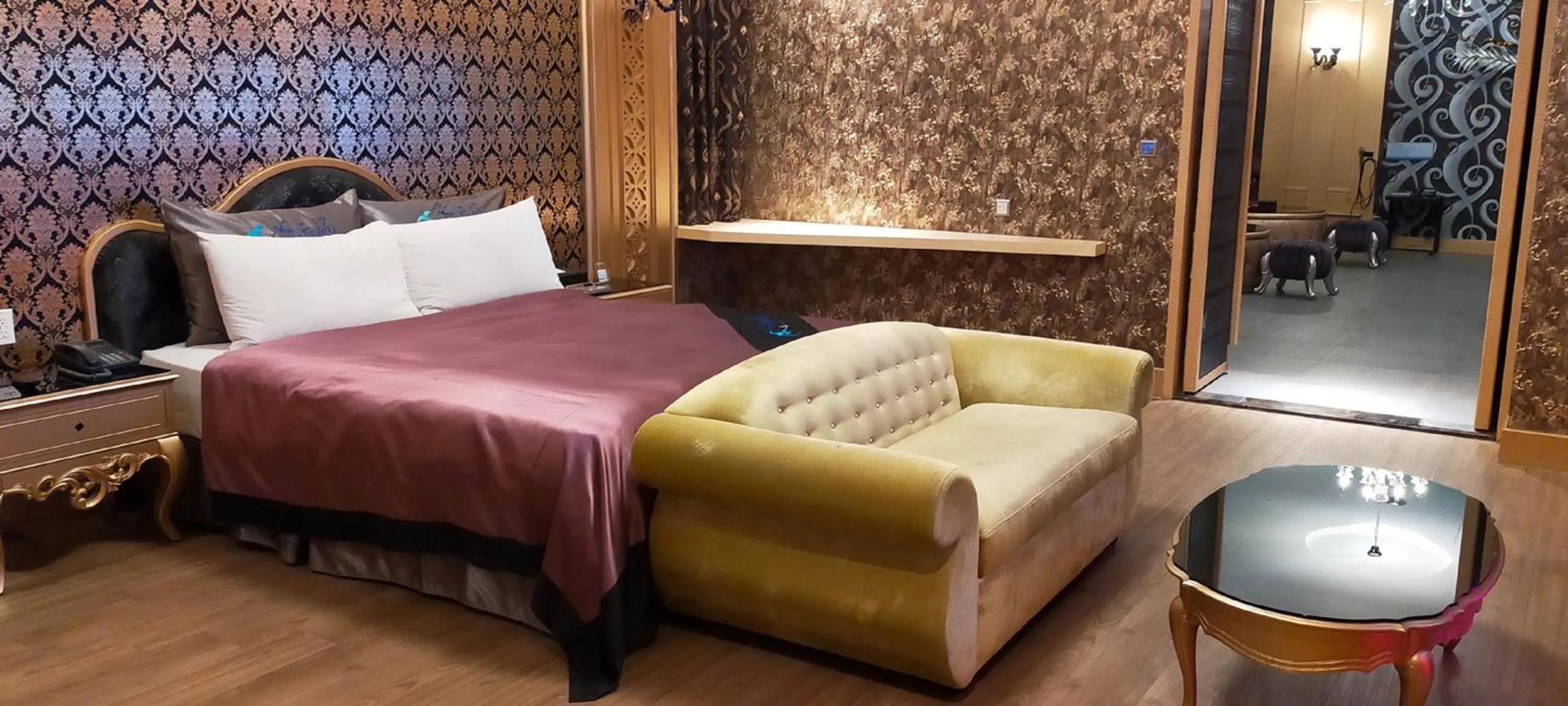 Bed in Icloud Luxury Resort & Hotel