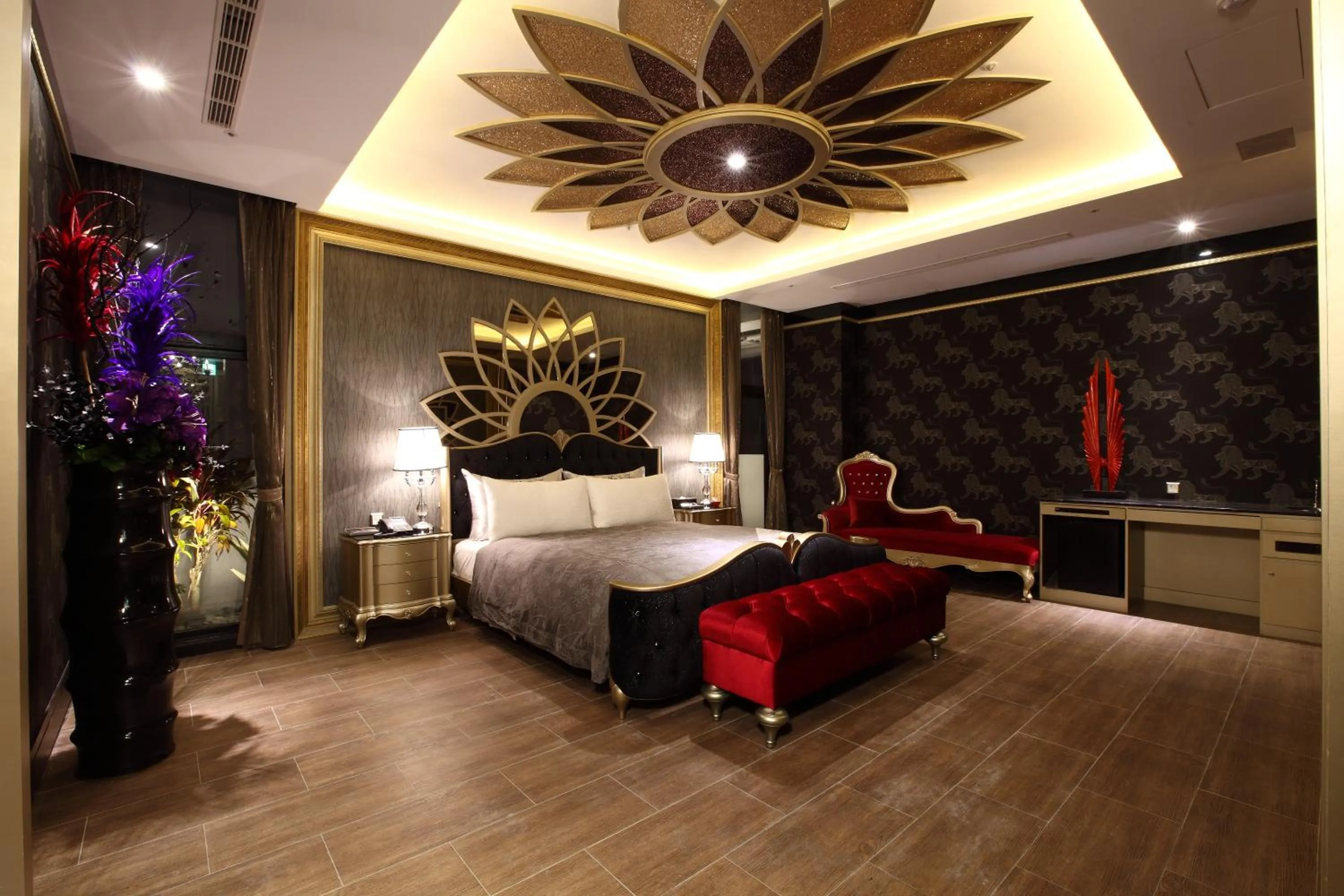 Decorative detail, Bed in Icloud Luxury Resort & Hotel