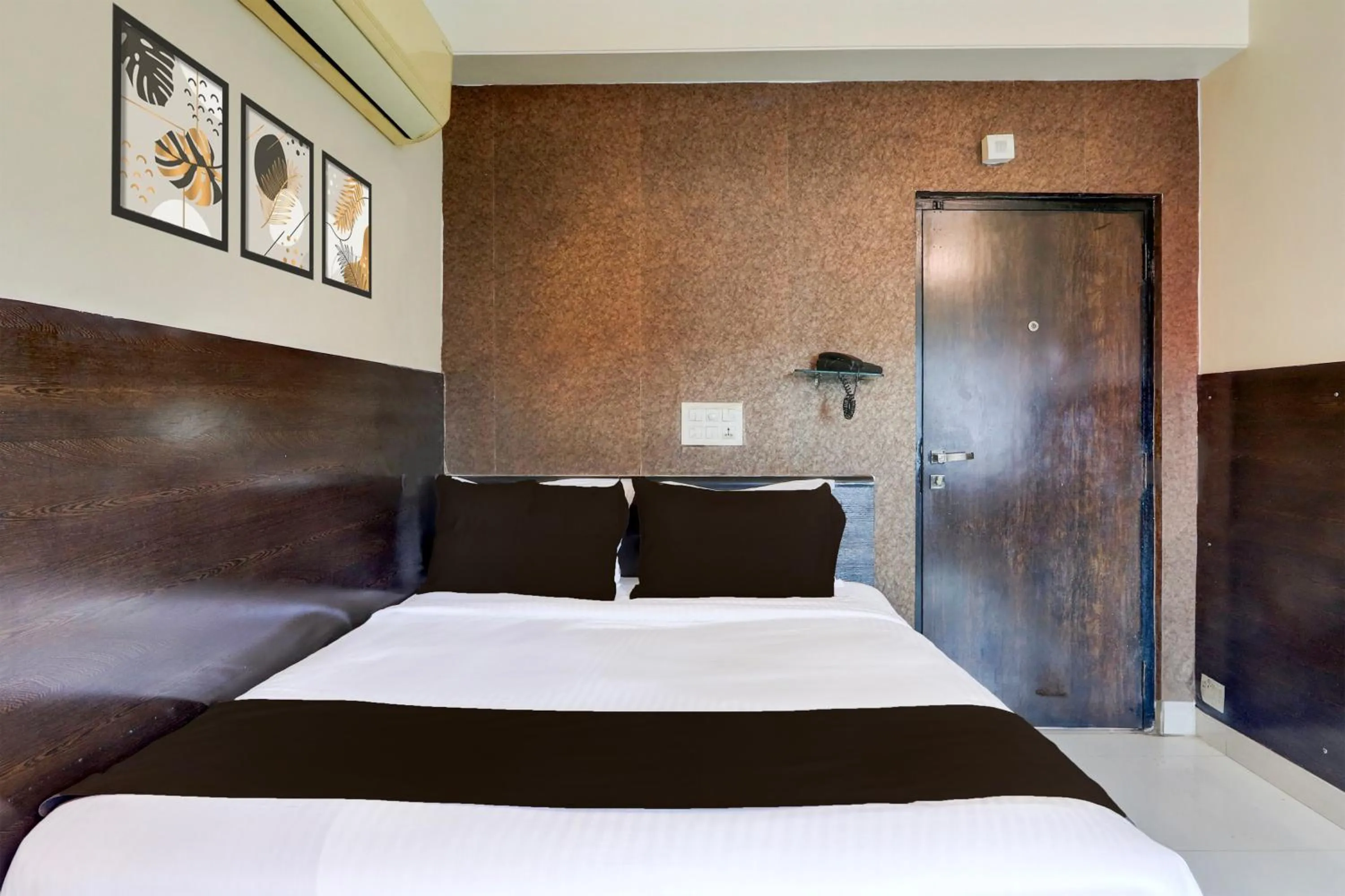 Townhouse Oak Madhapur Nera Regency