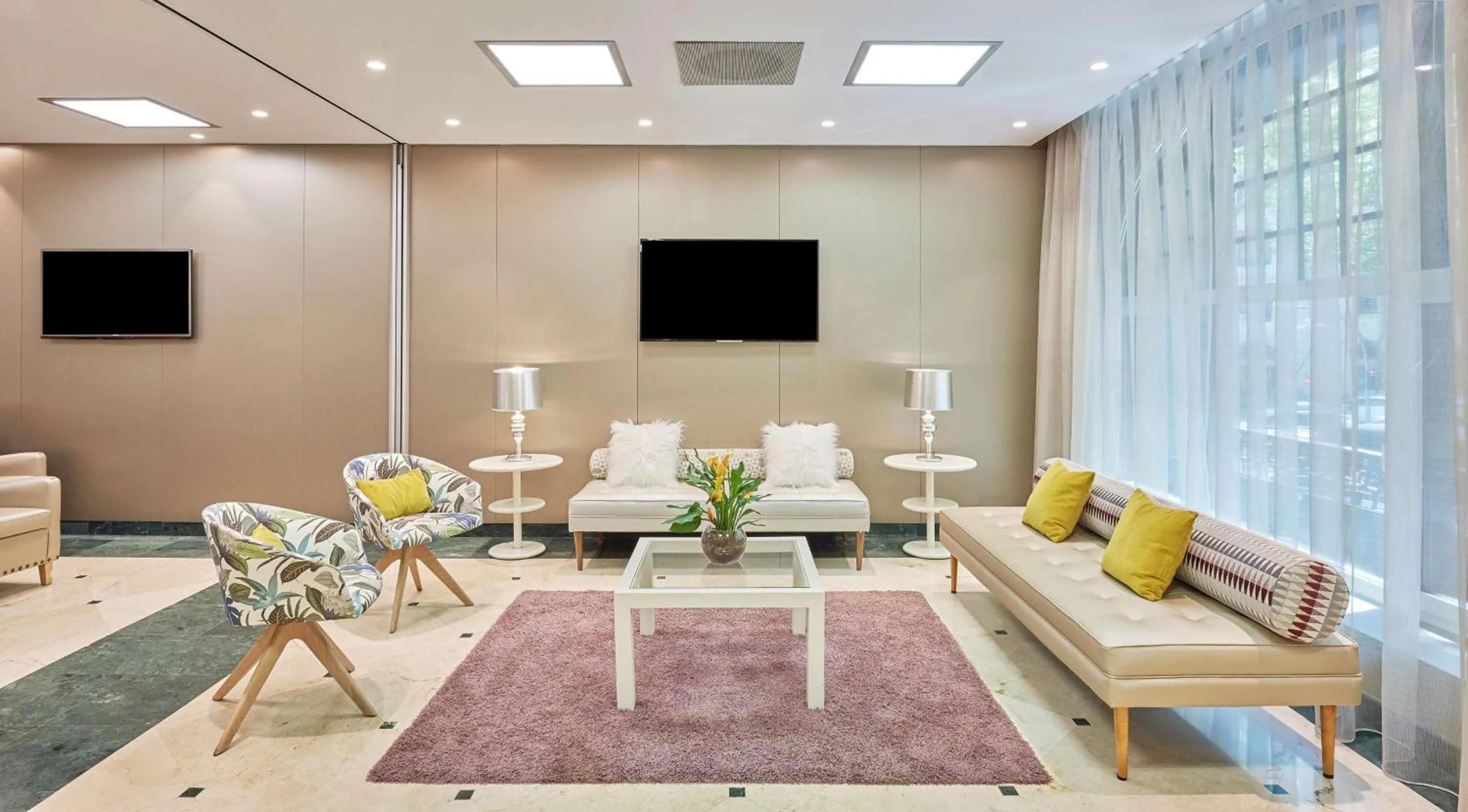 Meeting/conference room in NH Collection Madrid Abascal