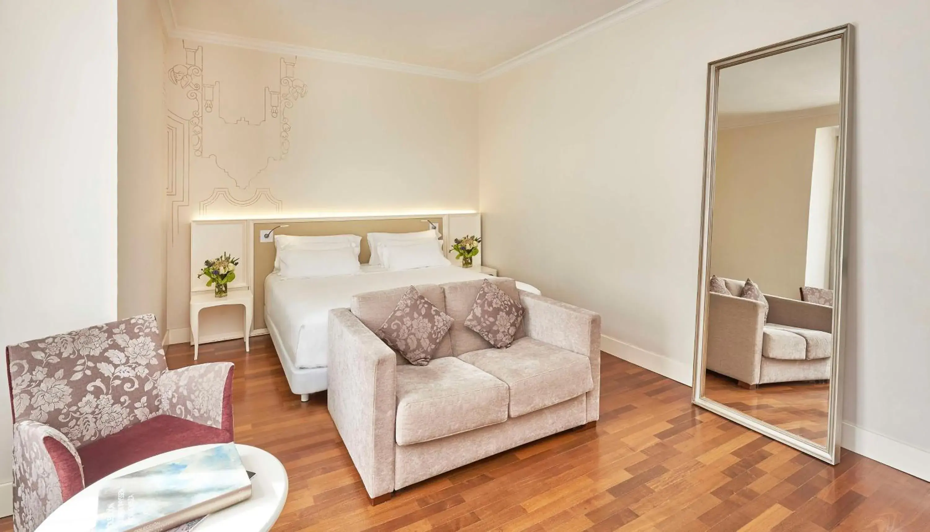 Bedroom, Bed in NH Collection Madrid Abascal Bedroom, Bed in NH Collection Madrid Abascal