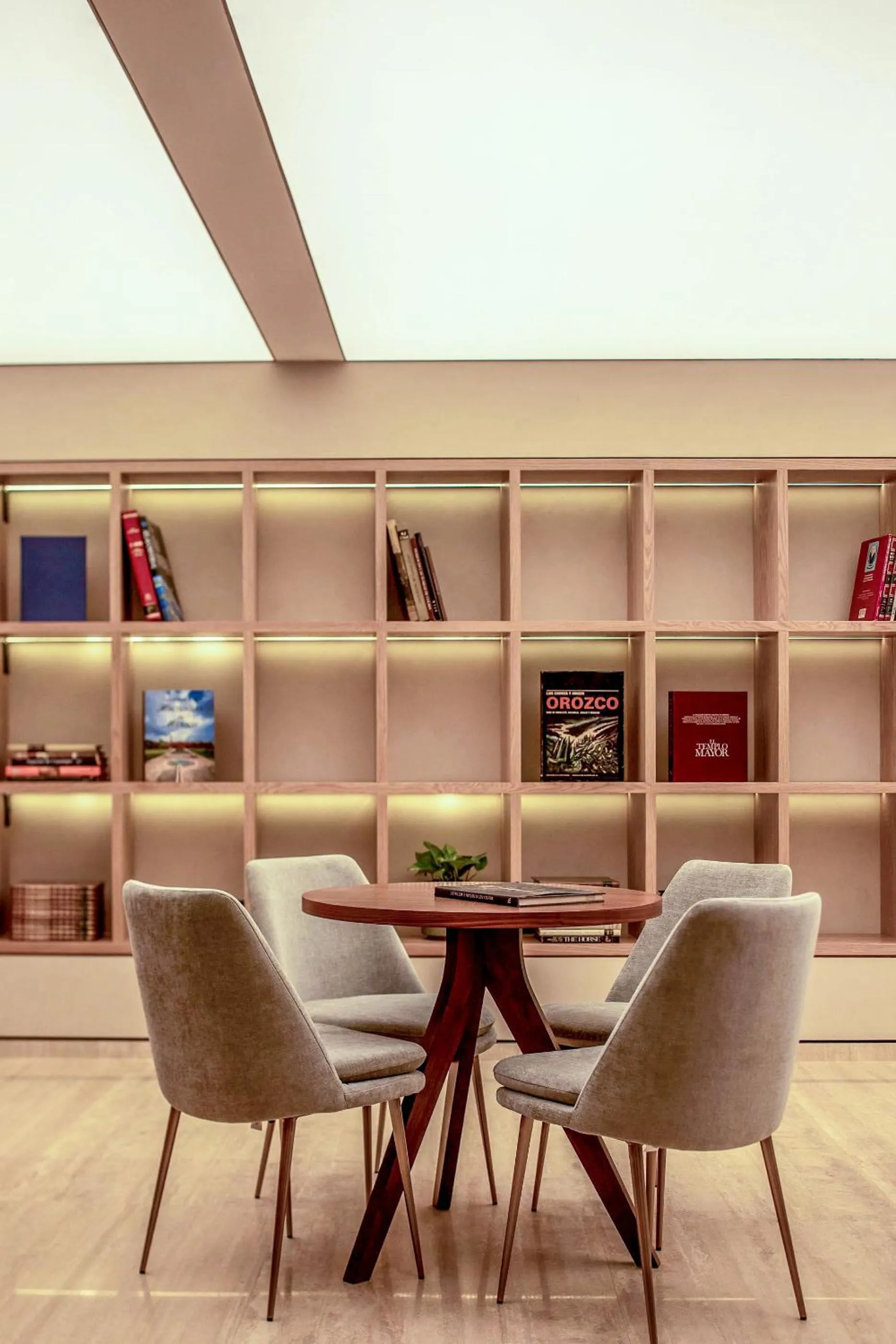 Communal lounge/ TV room in Ana Polanco Apartments