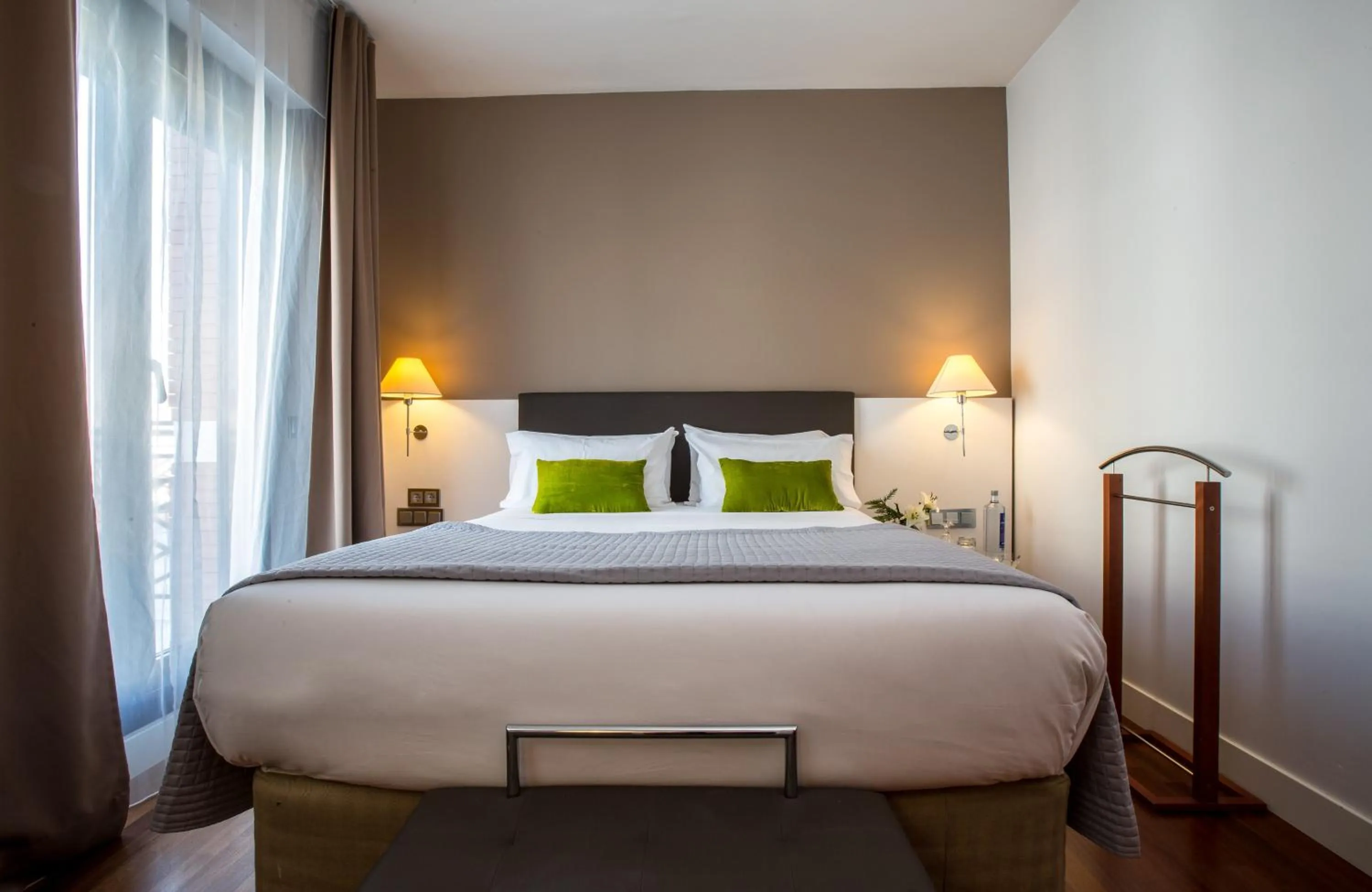 Photo of the whole room, Bed in Leonardo Boutique Hotel Madrid