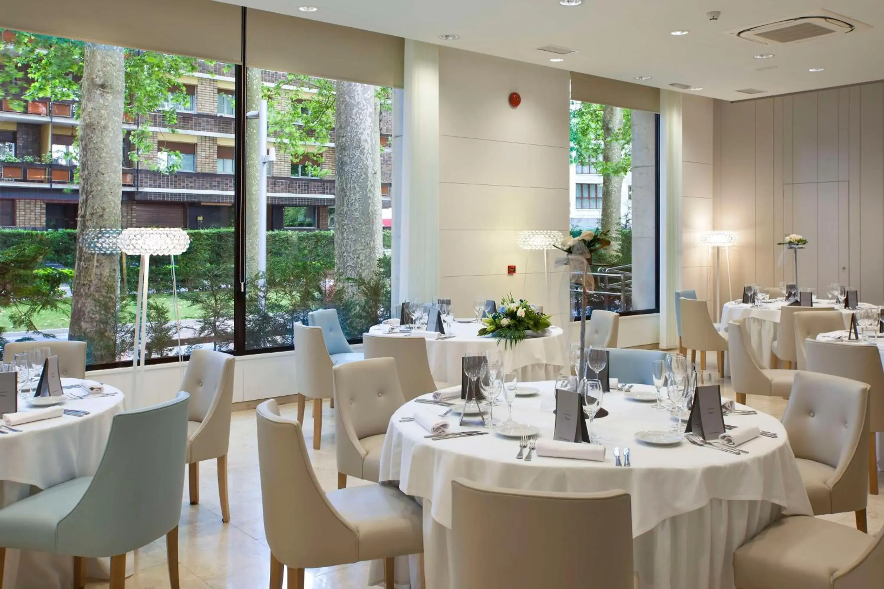 Restaurant/places to eat in NH Canciller Ayala Vitoria Restaurant/places to eat in NH Canciller Ayala Vitoria