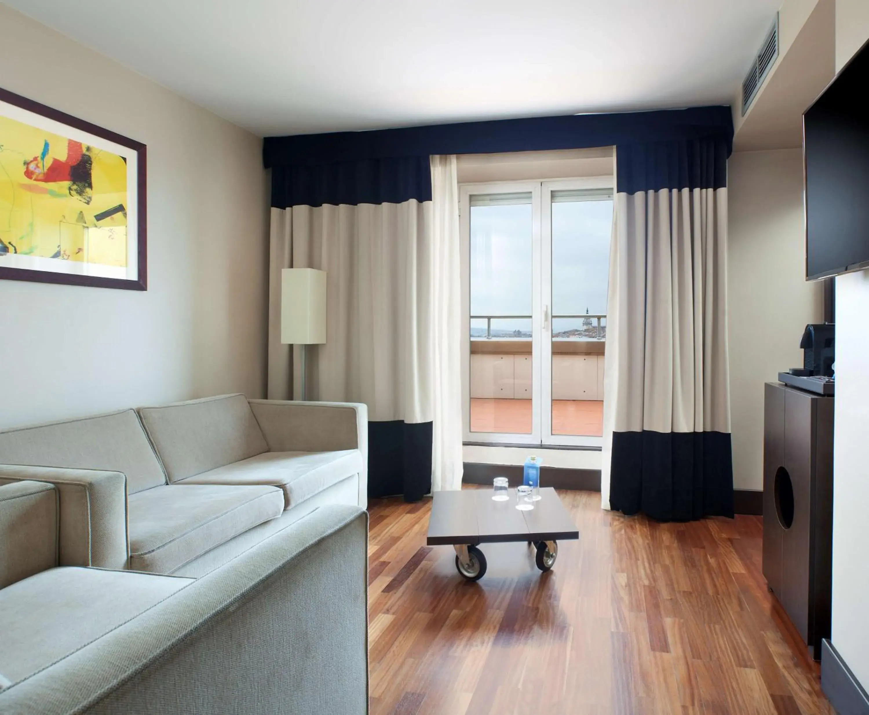 Photo of the whole room in NH Canciller Ayala Vitoria Photo of the whole room in NH Canciller Ayala Vitoria