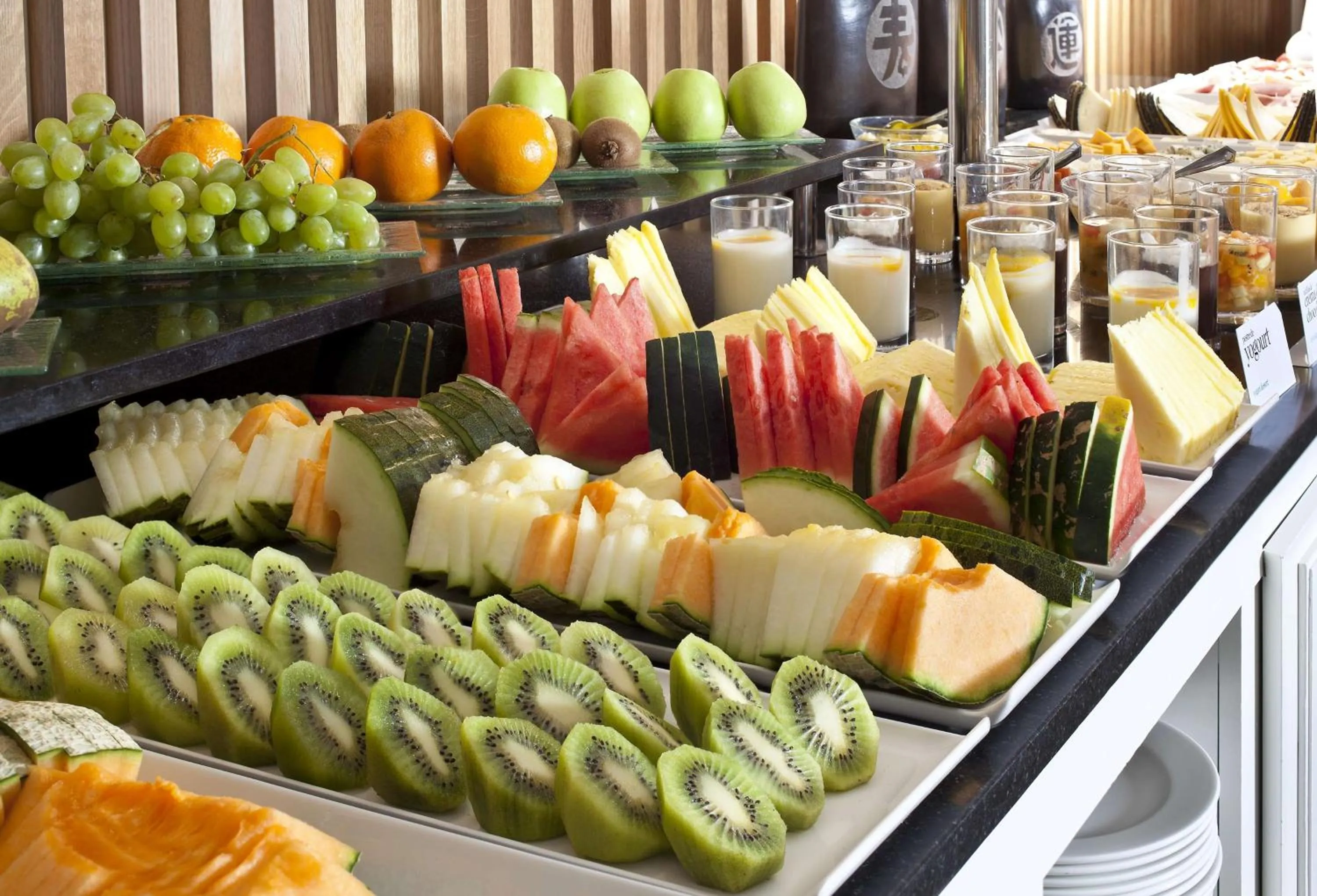 Breakfast in NH Canciller Ayala Vitoria