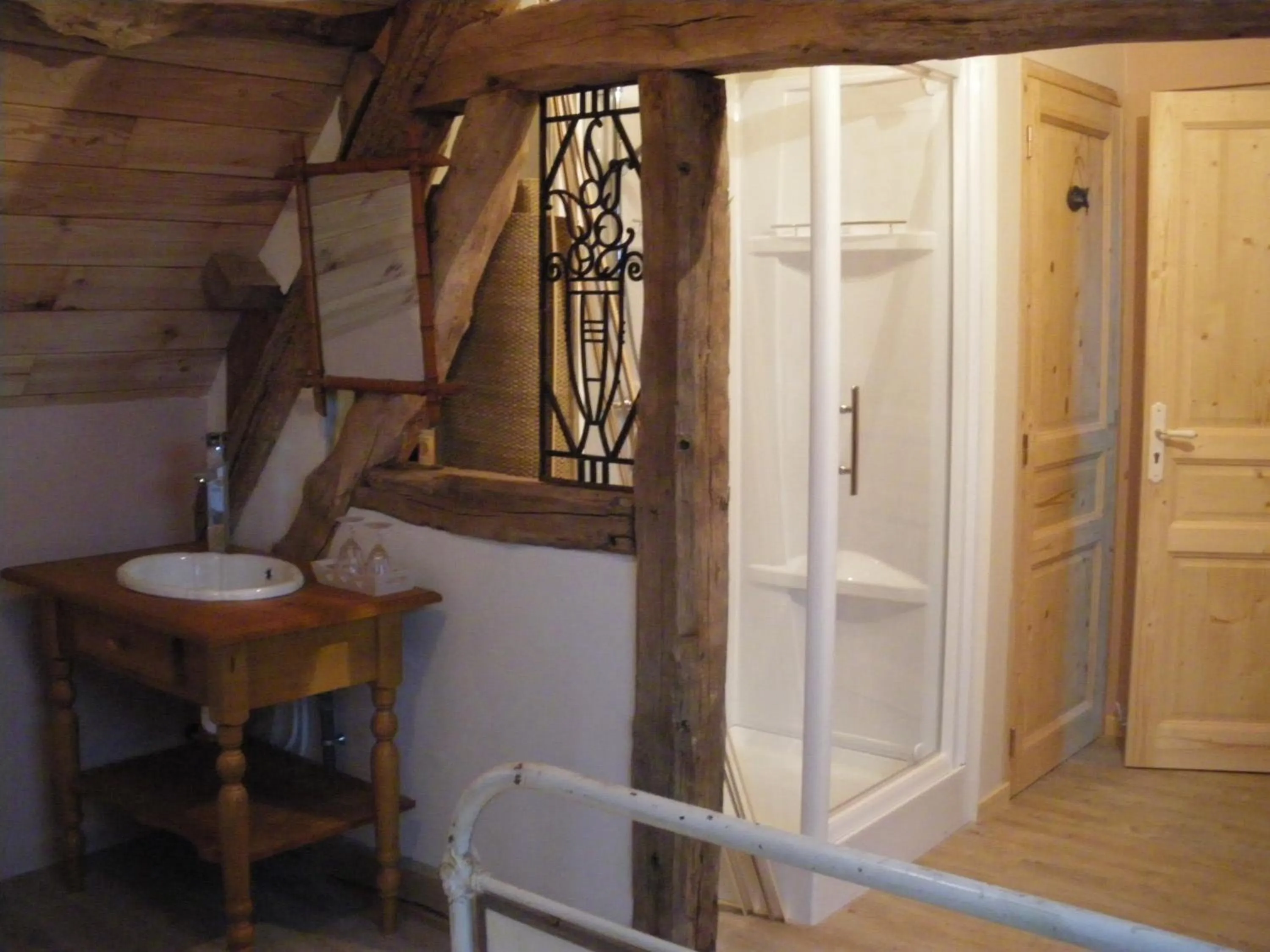 Bathroom in Chambre d'hôtes - Le jardin des Patissons