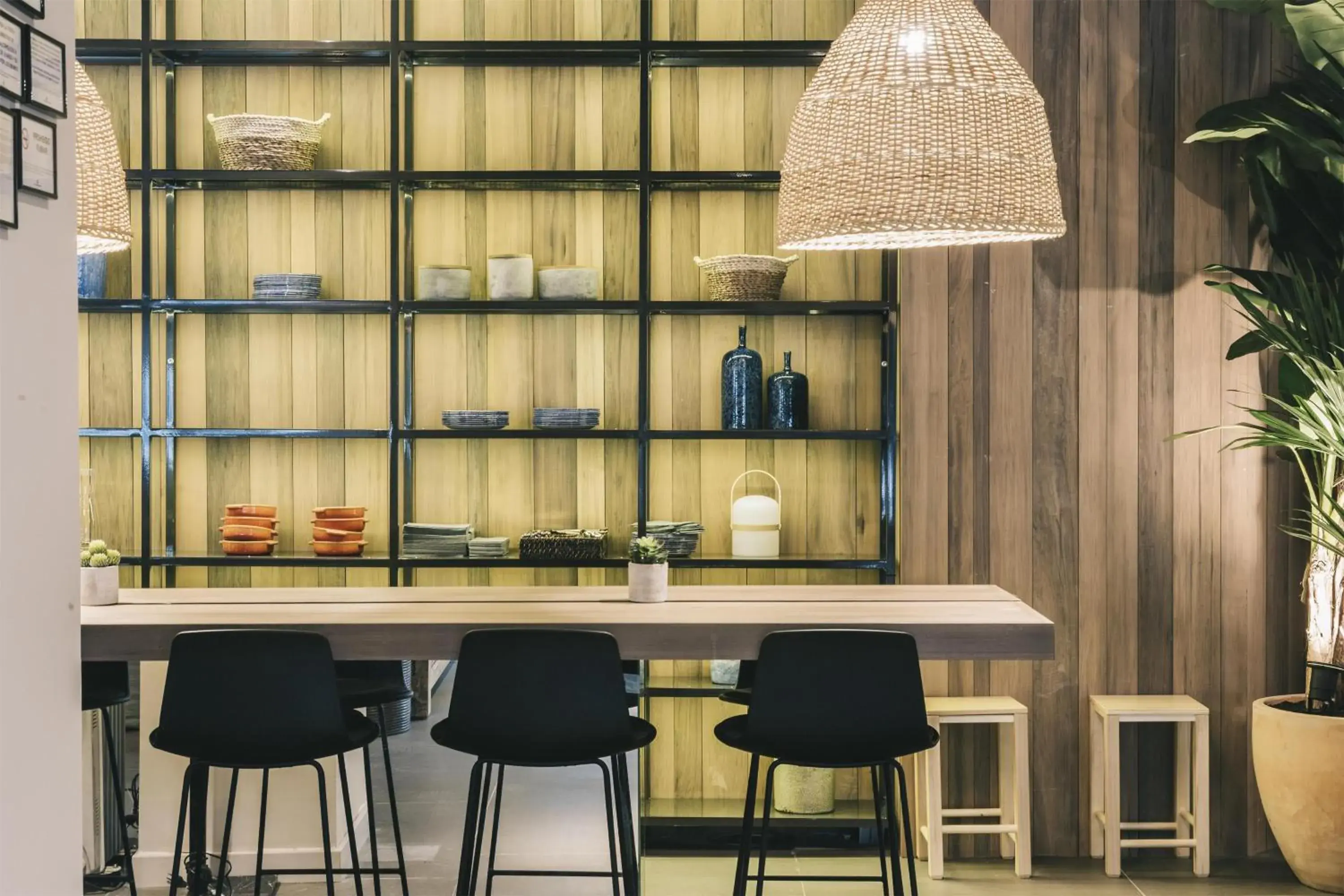 Restaurant/places to eat in NH Madrid Balboa Restaurant/places to eat in NH Madrid Balboa