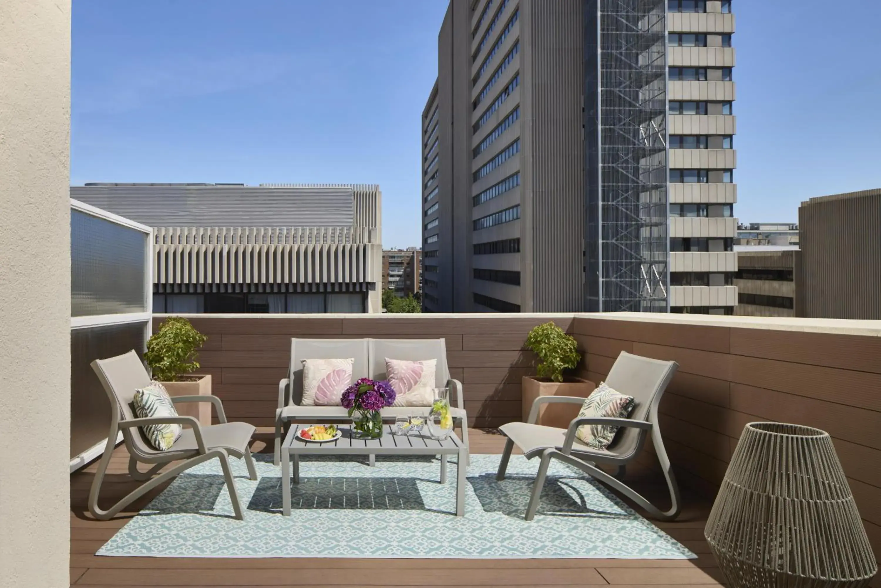 Photo of the whole room in NH Madrid Balboa Photo of the whole room in NH Madrid Balboa