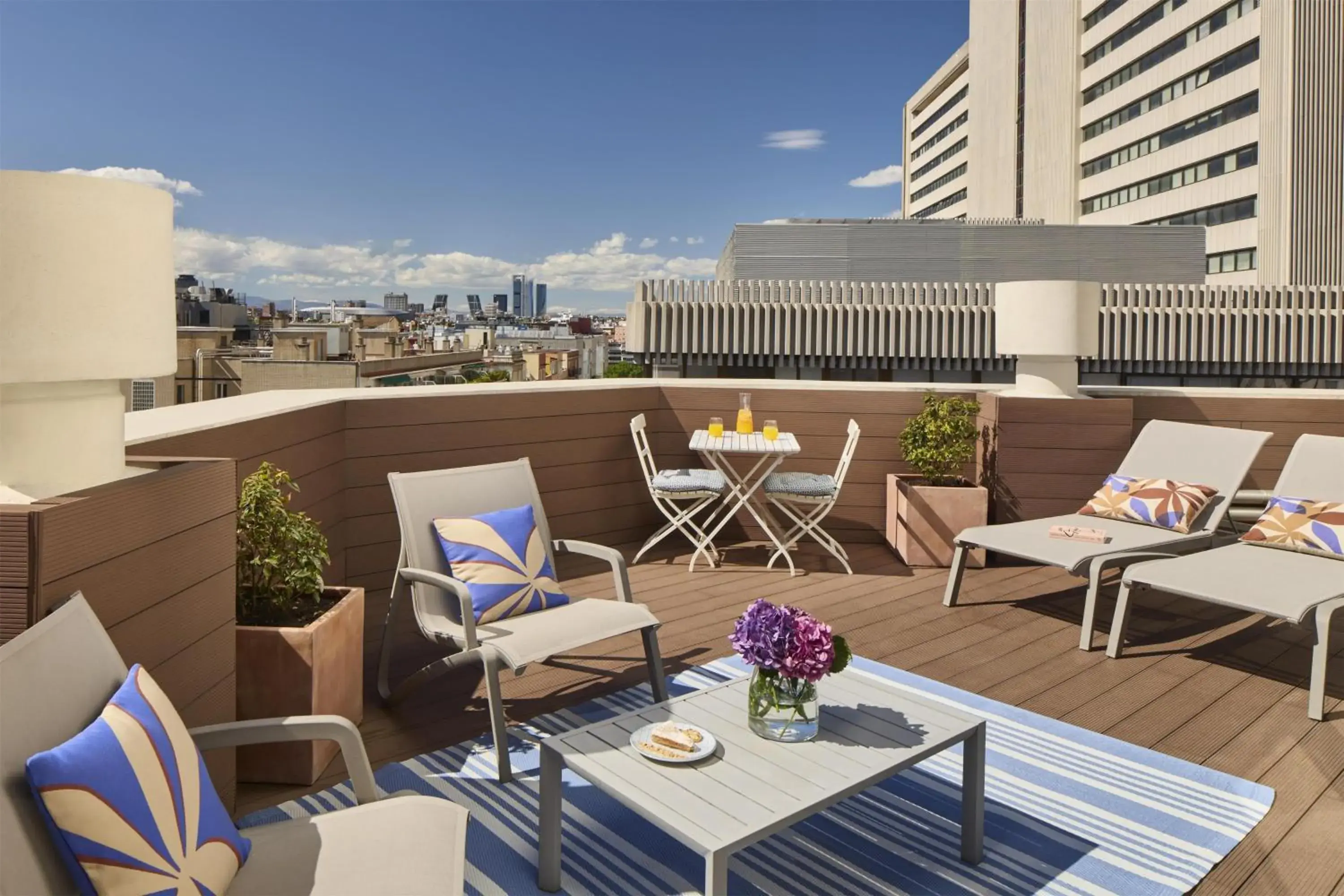 Property building in NH Madrid Balboa Property building in NH Madrid Balboa