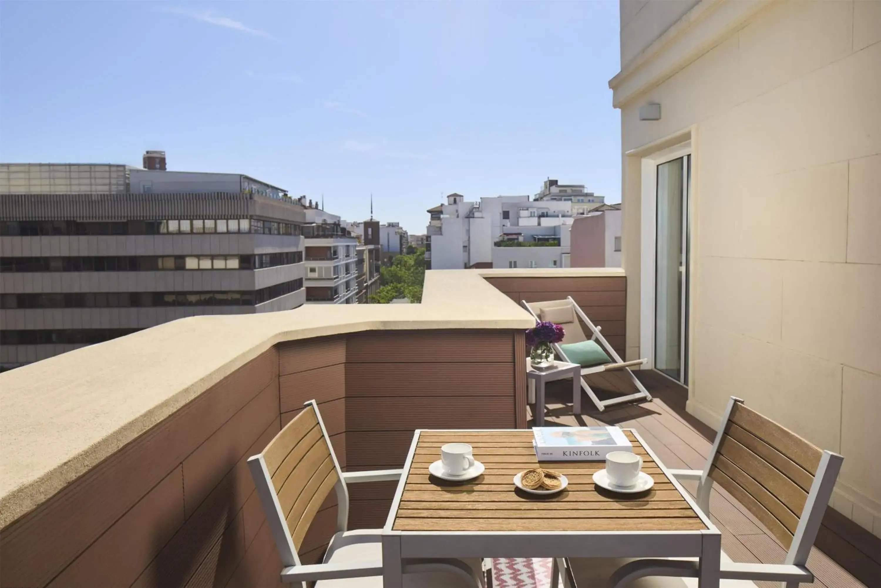 Property building in NH Madrid Balboa Property building in NH Madrid Balboa