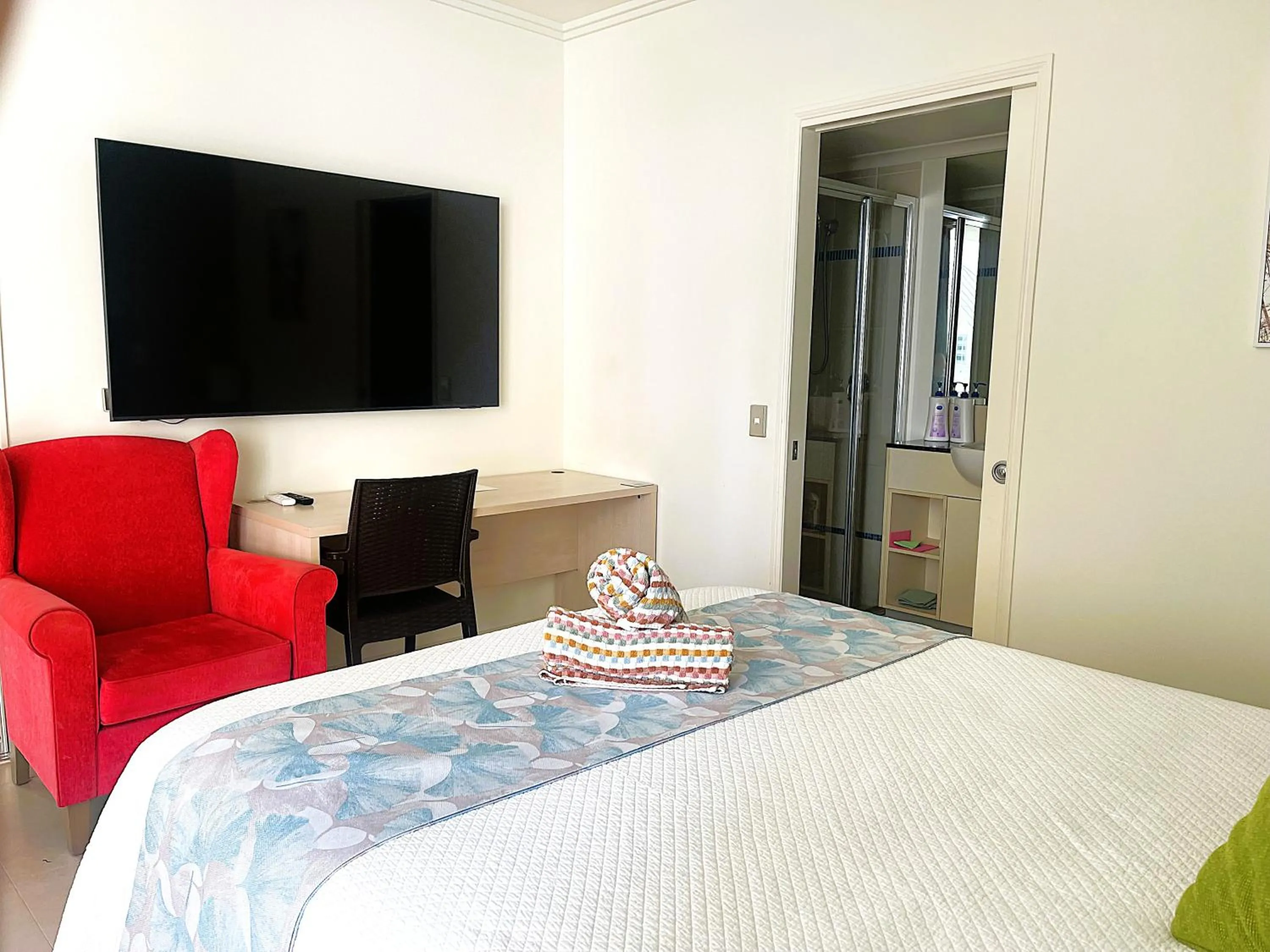 Bed in City Quays Accommodation