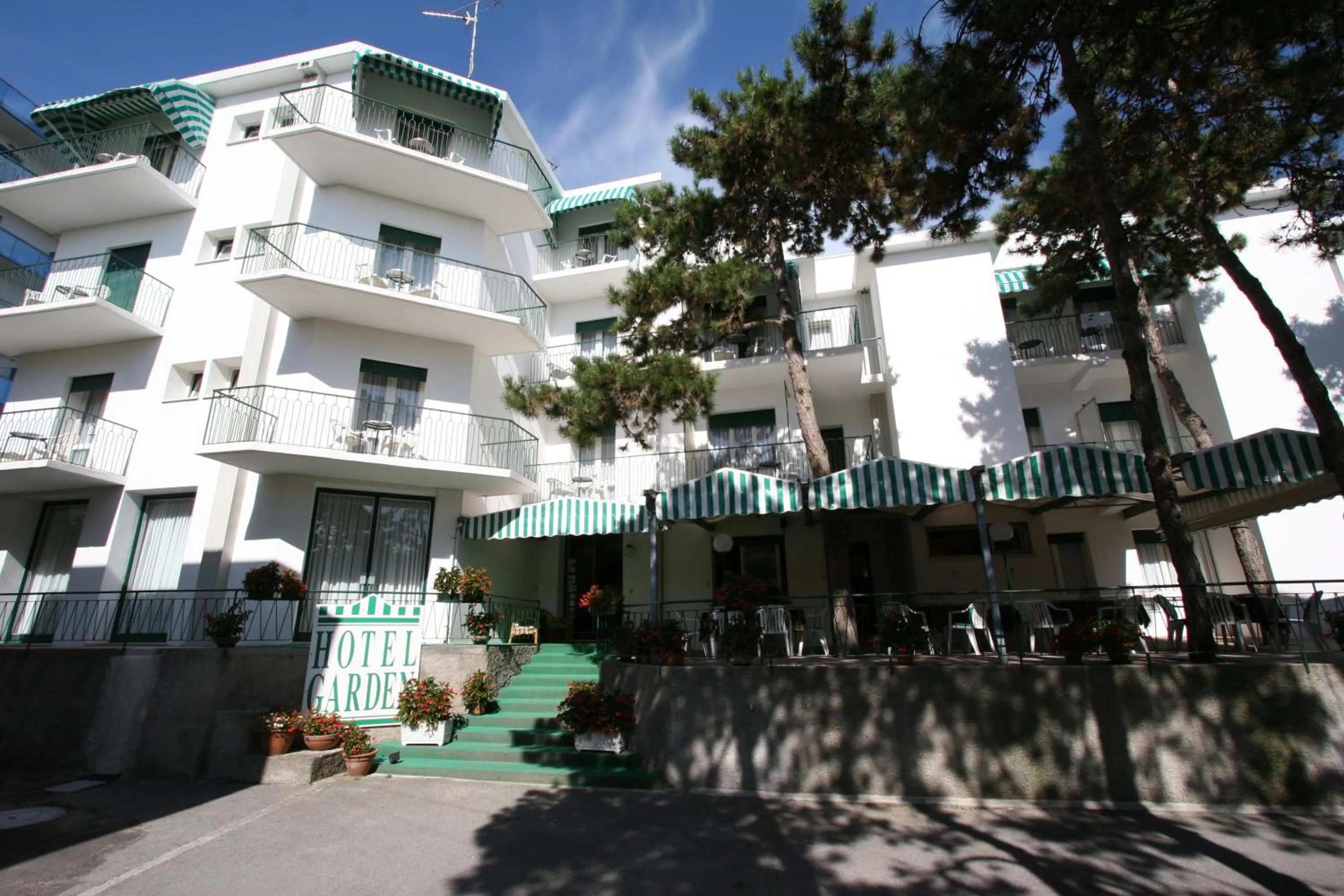 Property building in Hotel Garden
