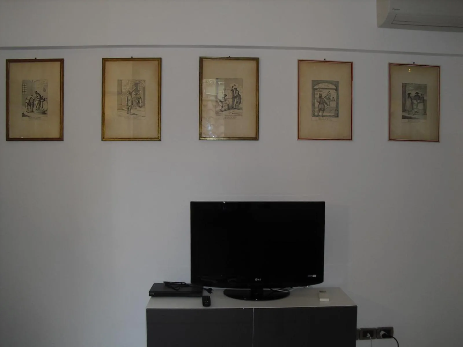Salmaso Apartments