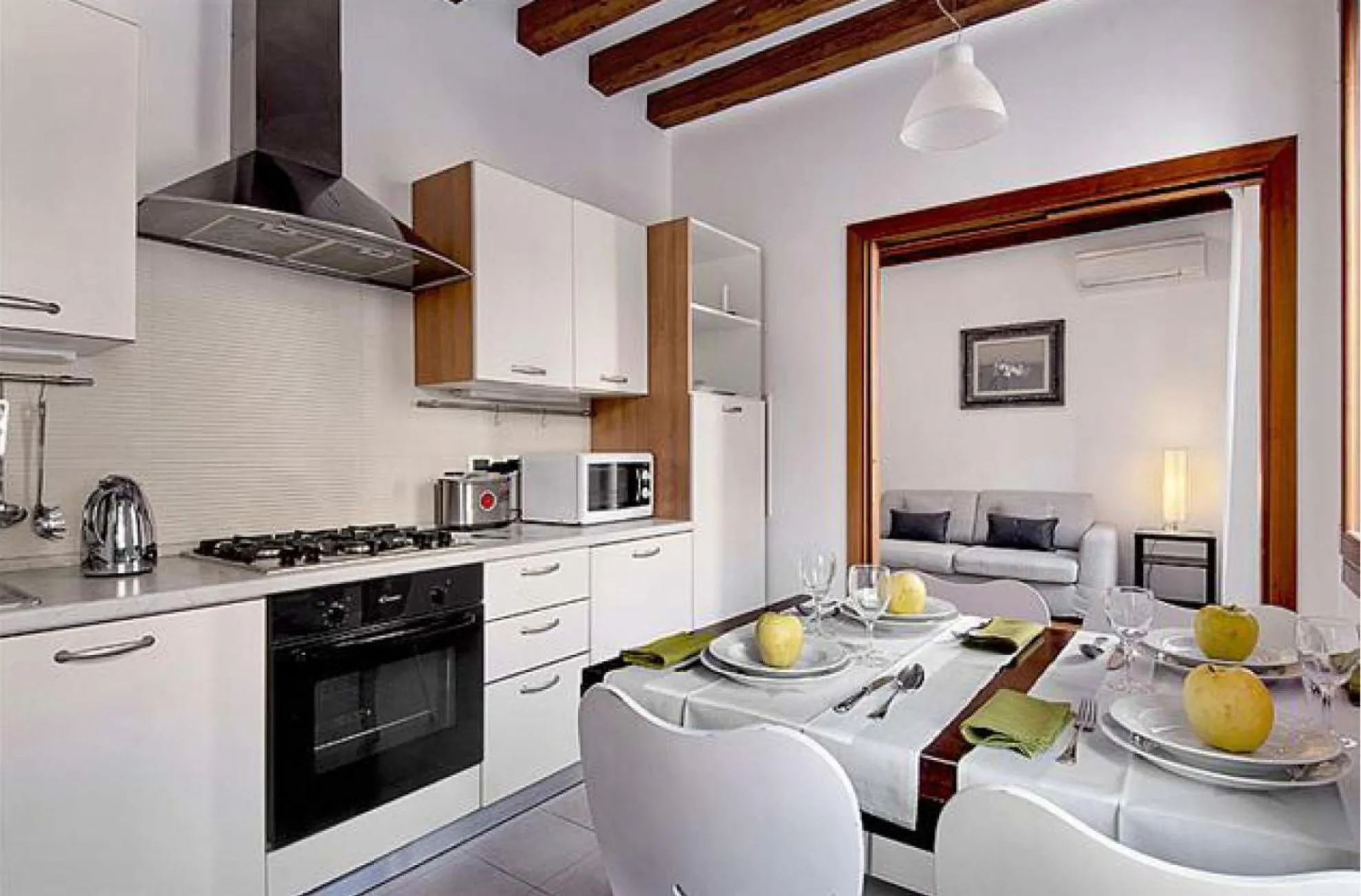 Kitchen or kitchenette in Salmaso Apartments