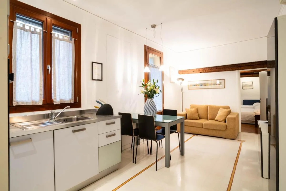 Salmaso Apartments