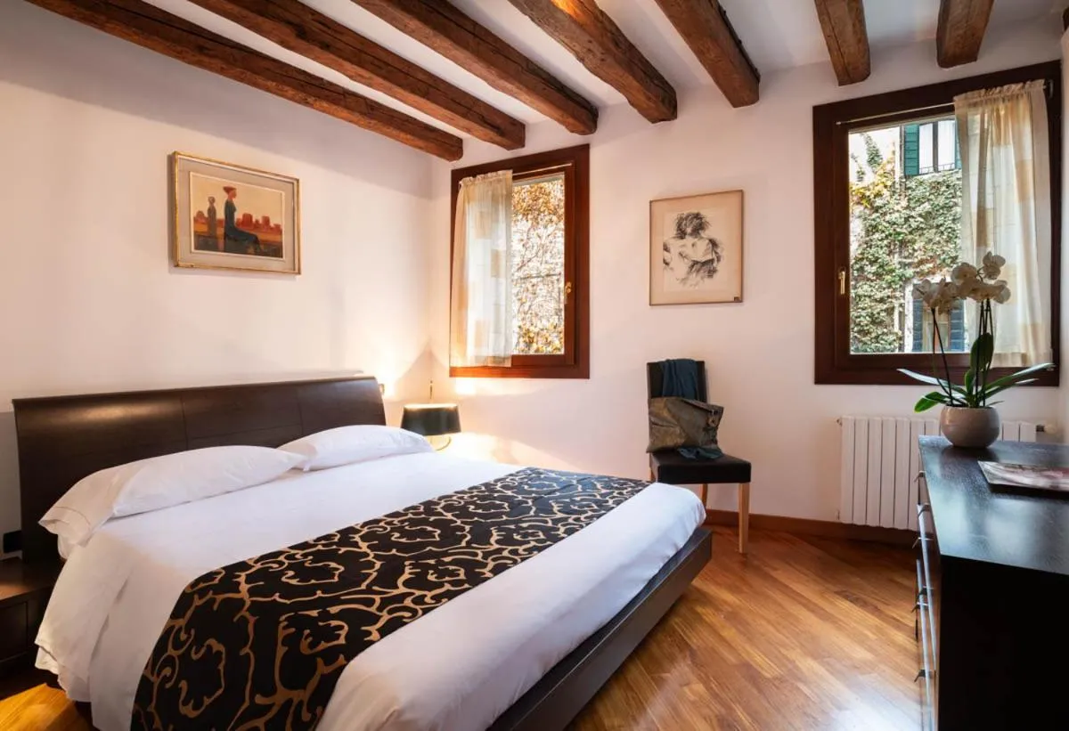 Bed in Salmaso Apartments