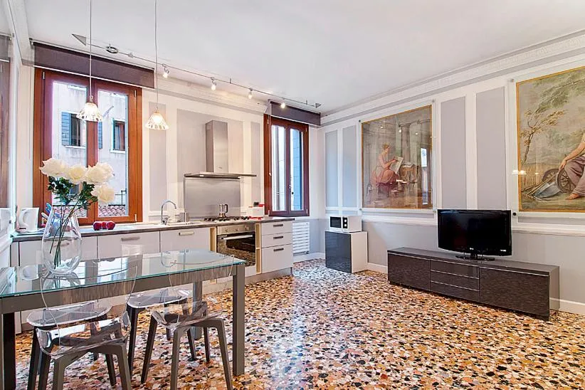 Salmaso Apartments
