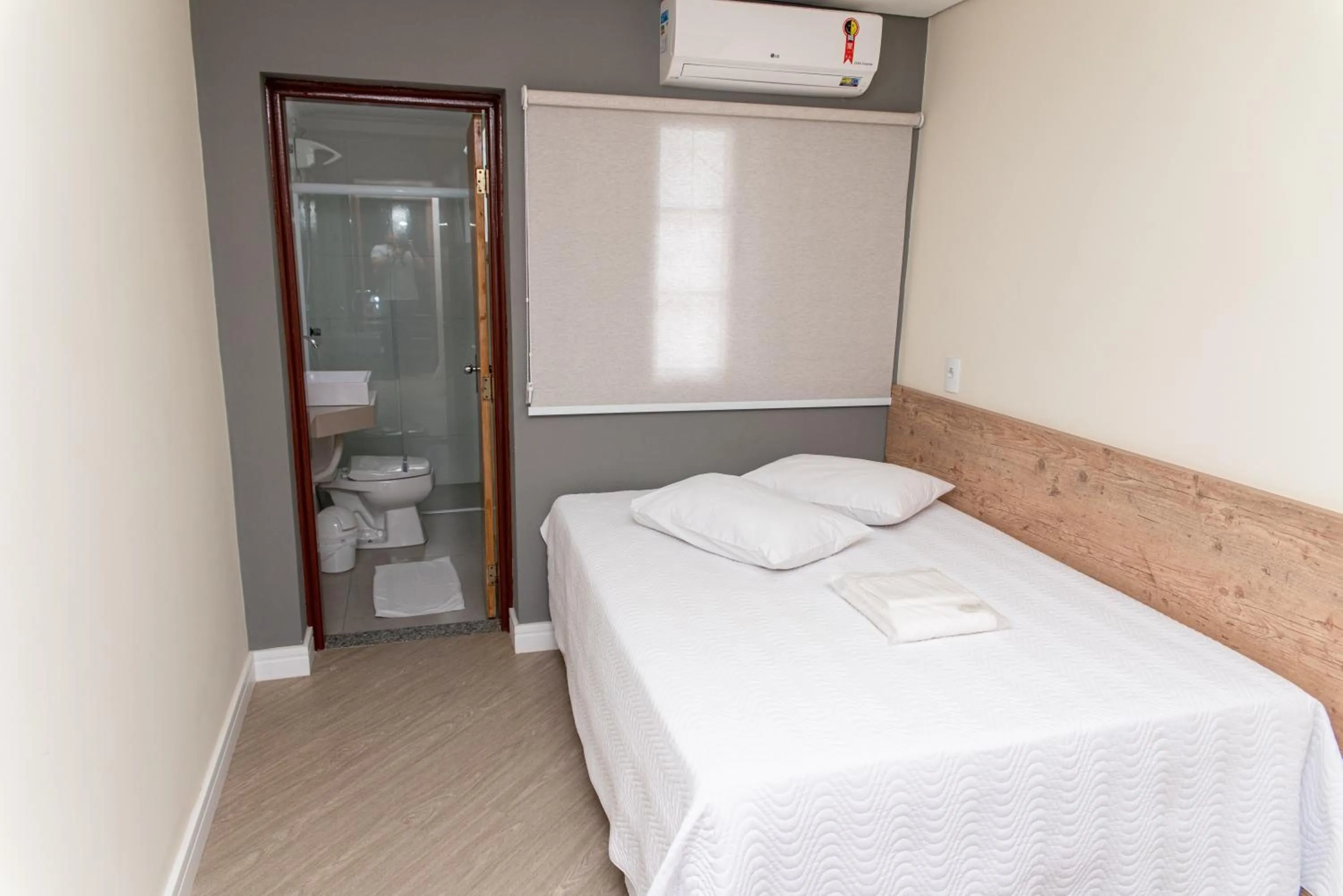 Bed in Hotel Descalvado