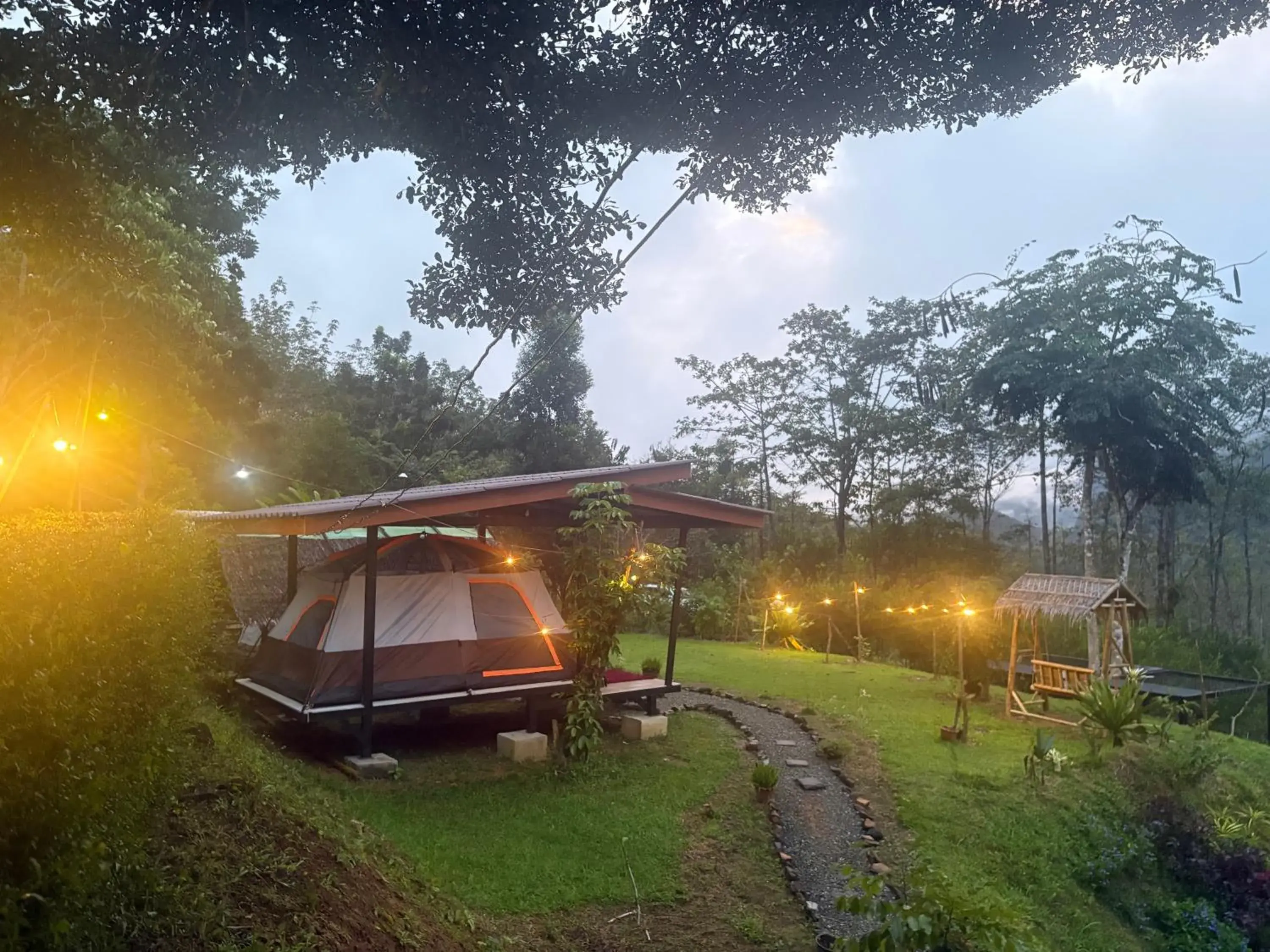 Family Tent in Khao Sok Hill Top Resort Family Tent in Khao Sok Hill Top Resort