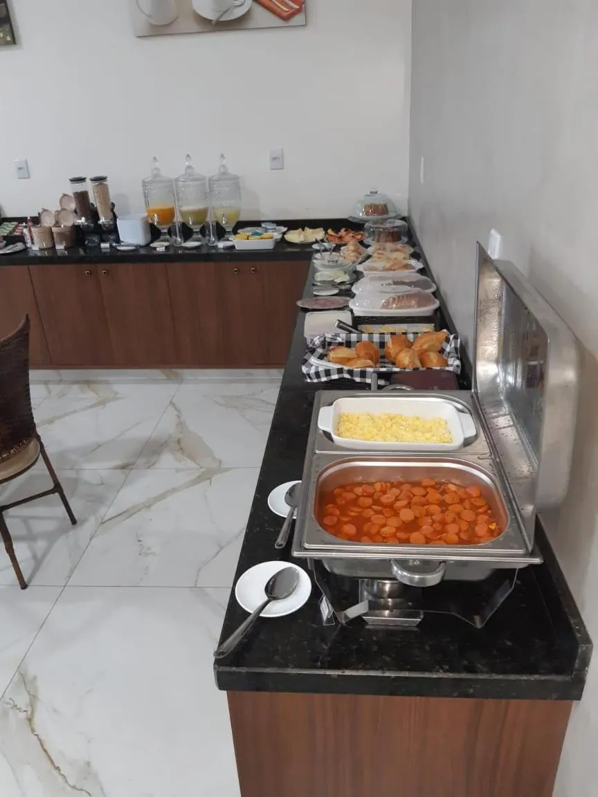 Breakfast in HOTEL IMPERIO