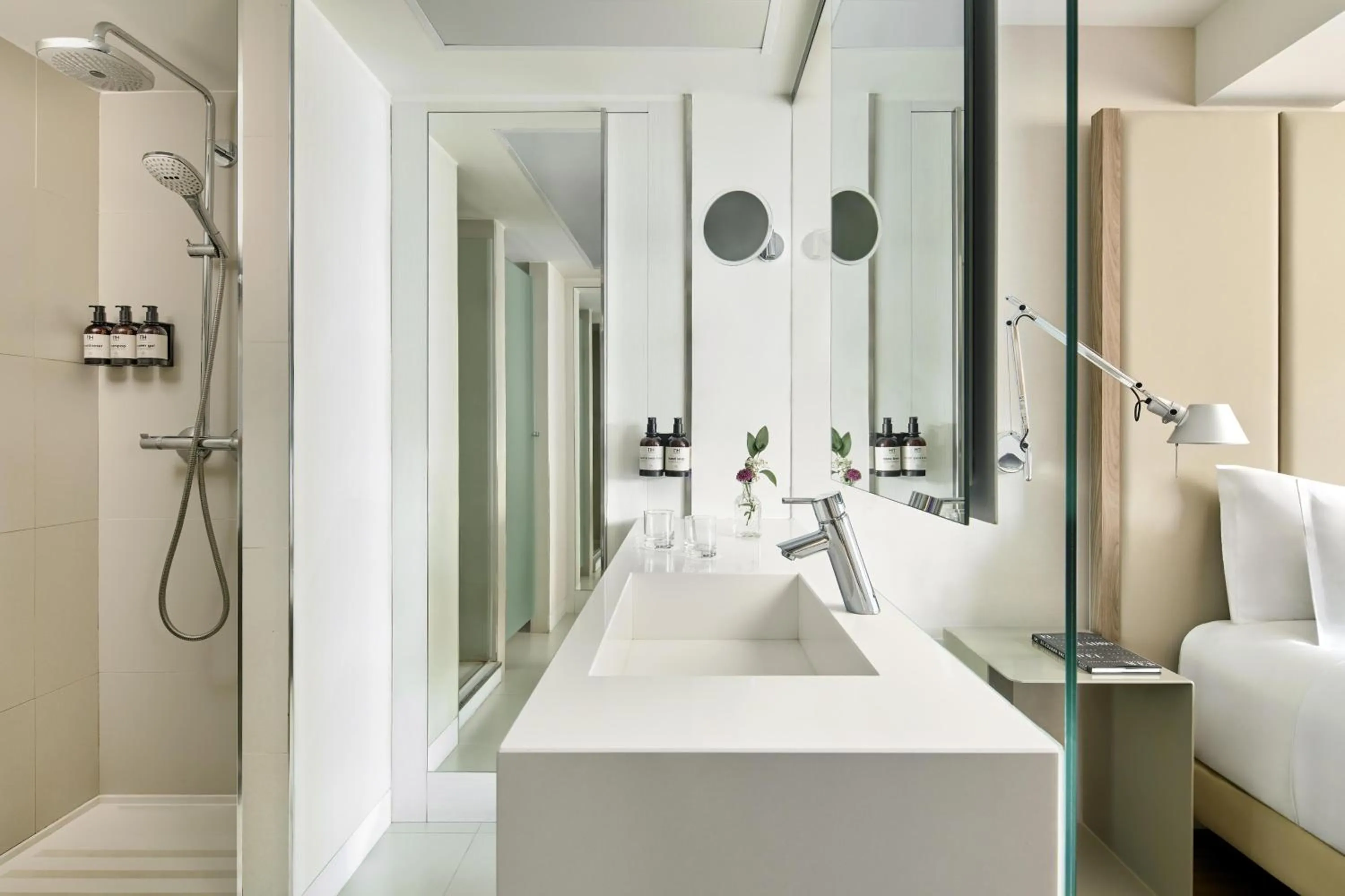 Bathroom in NH Paseo de la Habana