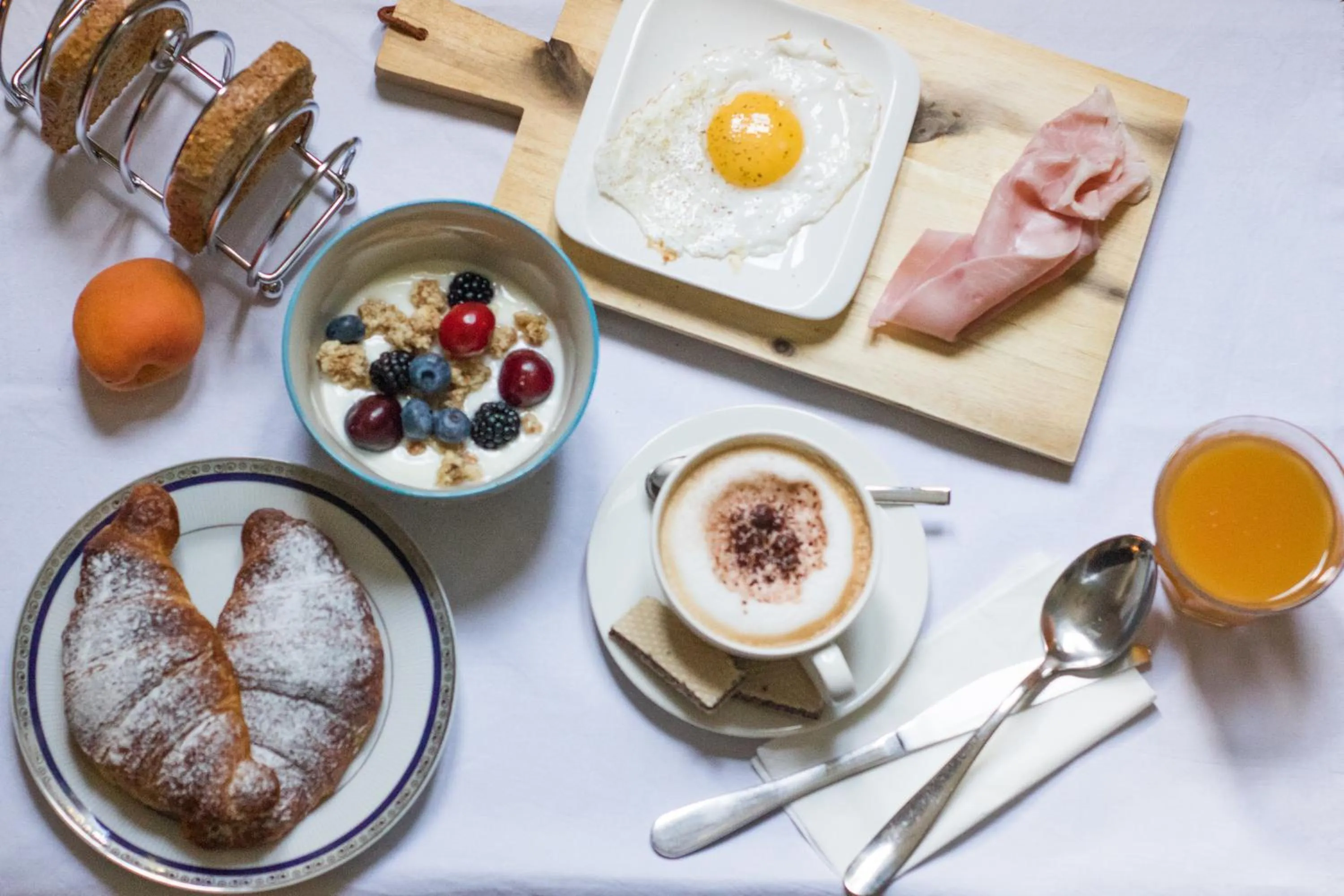 Continental breakfast in Porta Tosa Boutique