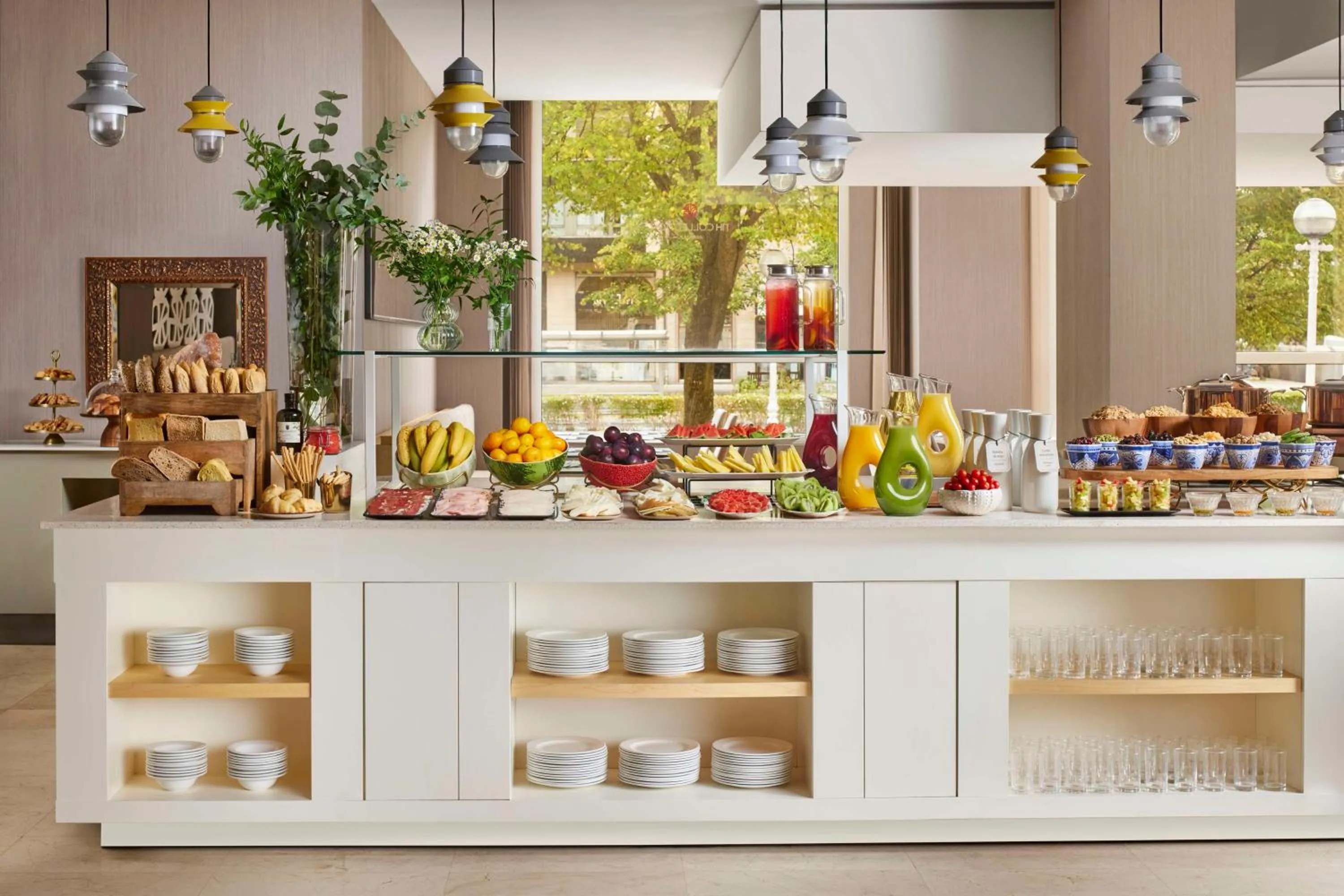 Breakfast in NH Collection San Sebastián Aranzazu