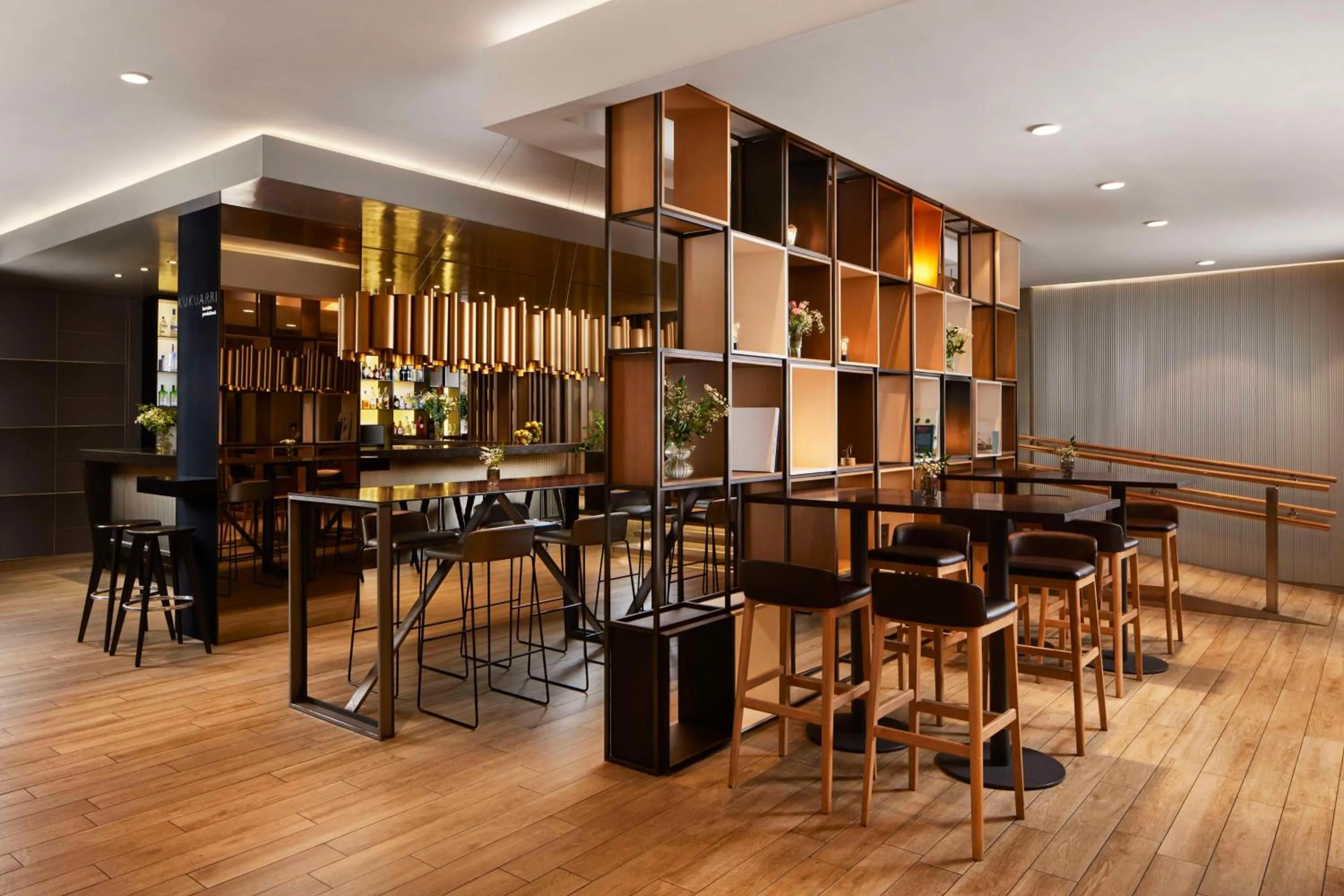 Lounge or bar in NH Collection San Sebastián Aranzazu