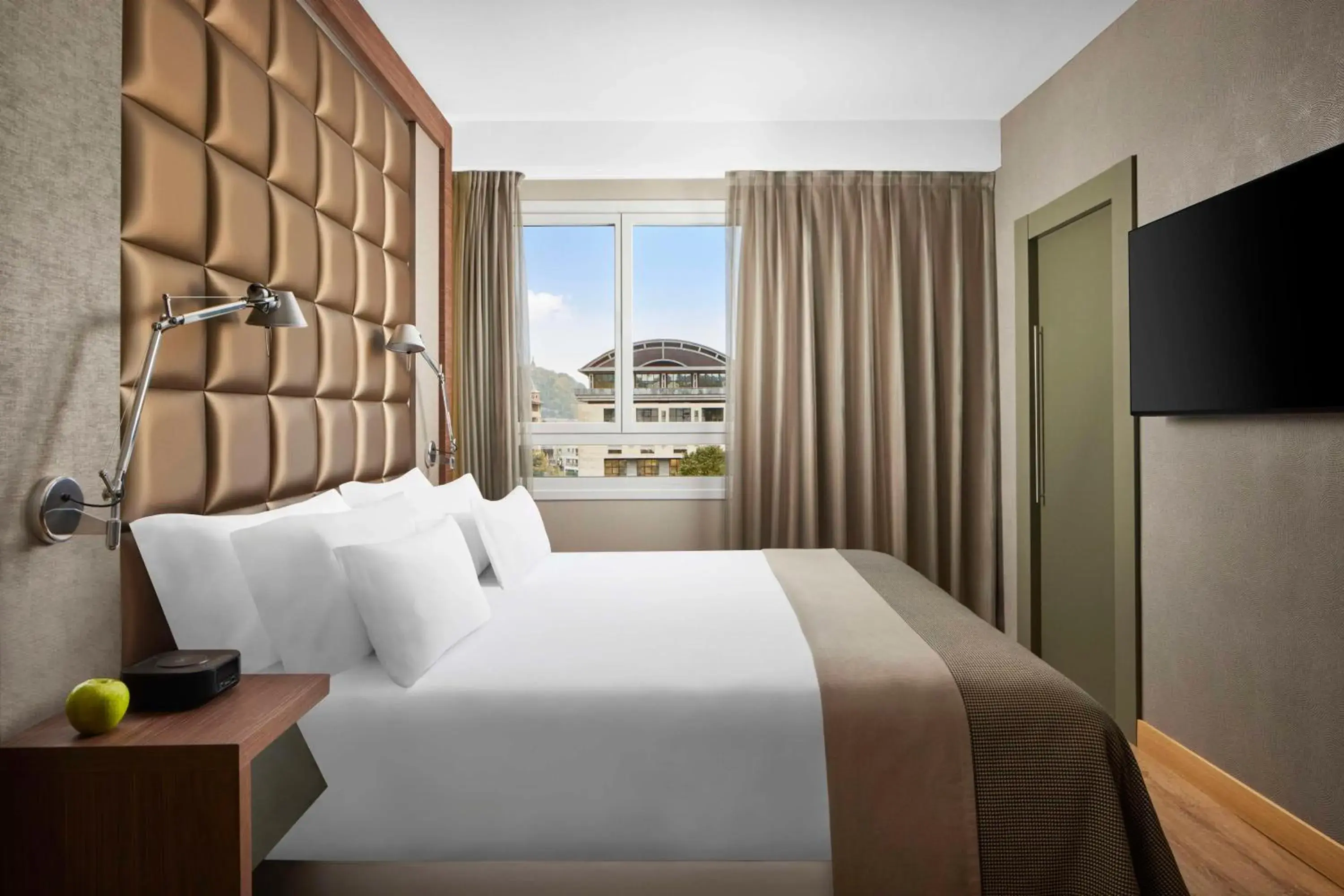 Bedroom, Bed in NH Collection San Sebastián Aranzazu Bedroom, Bed in NH Collection San Sebastián Aranzazu