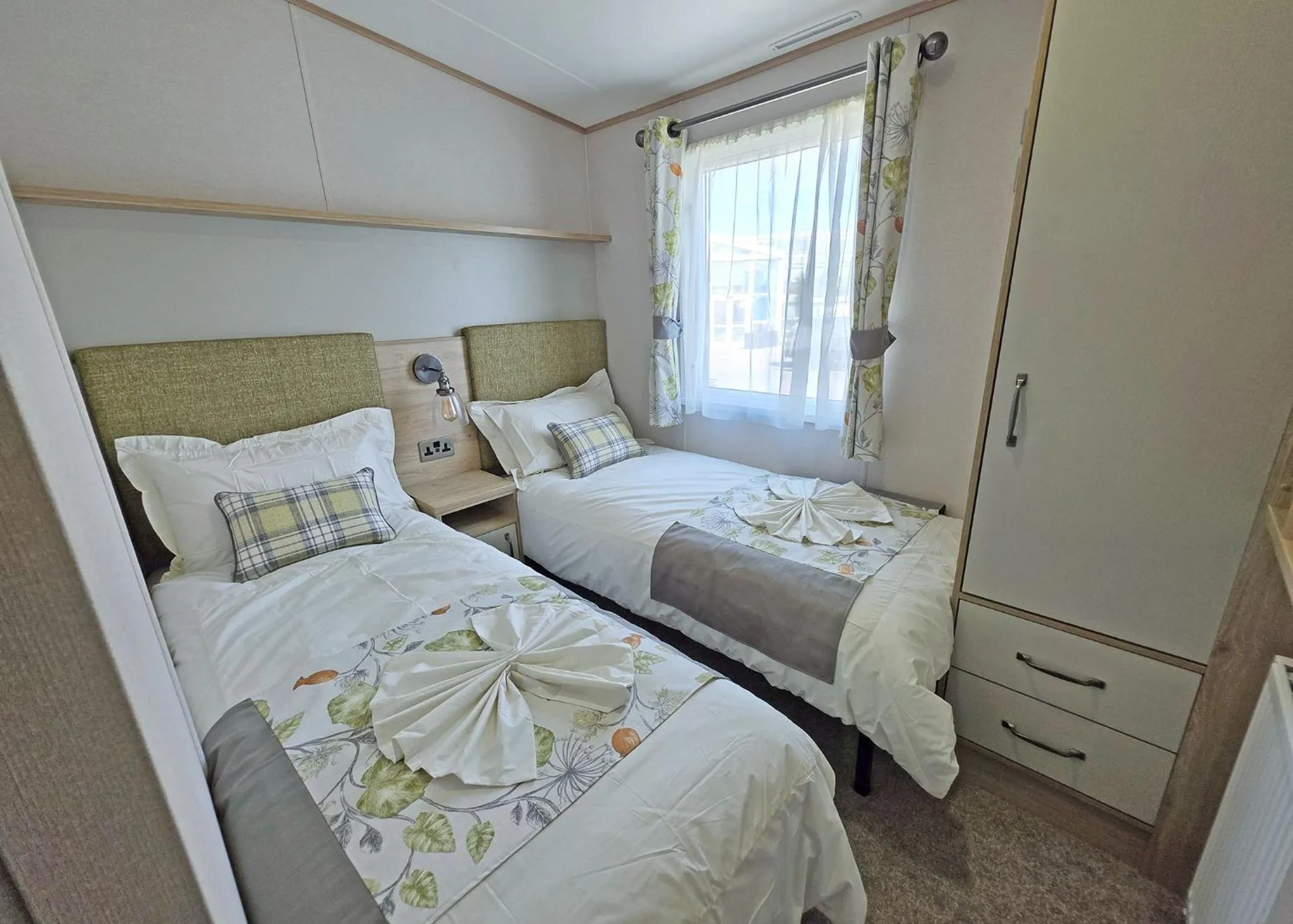 Property building, Bed in Coastfields Holiday Village