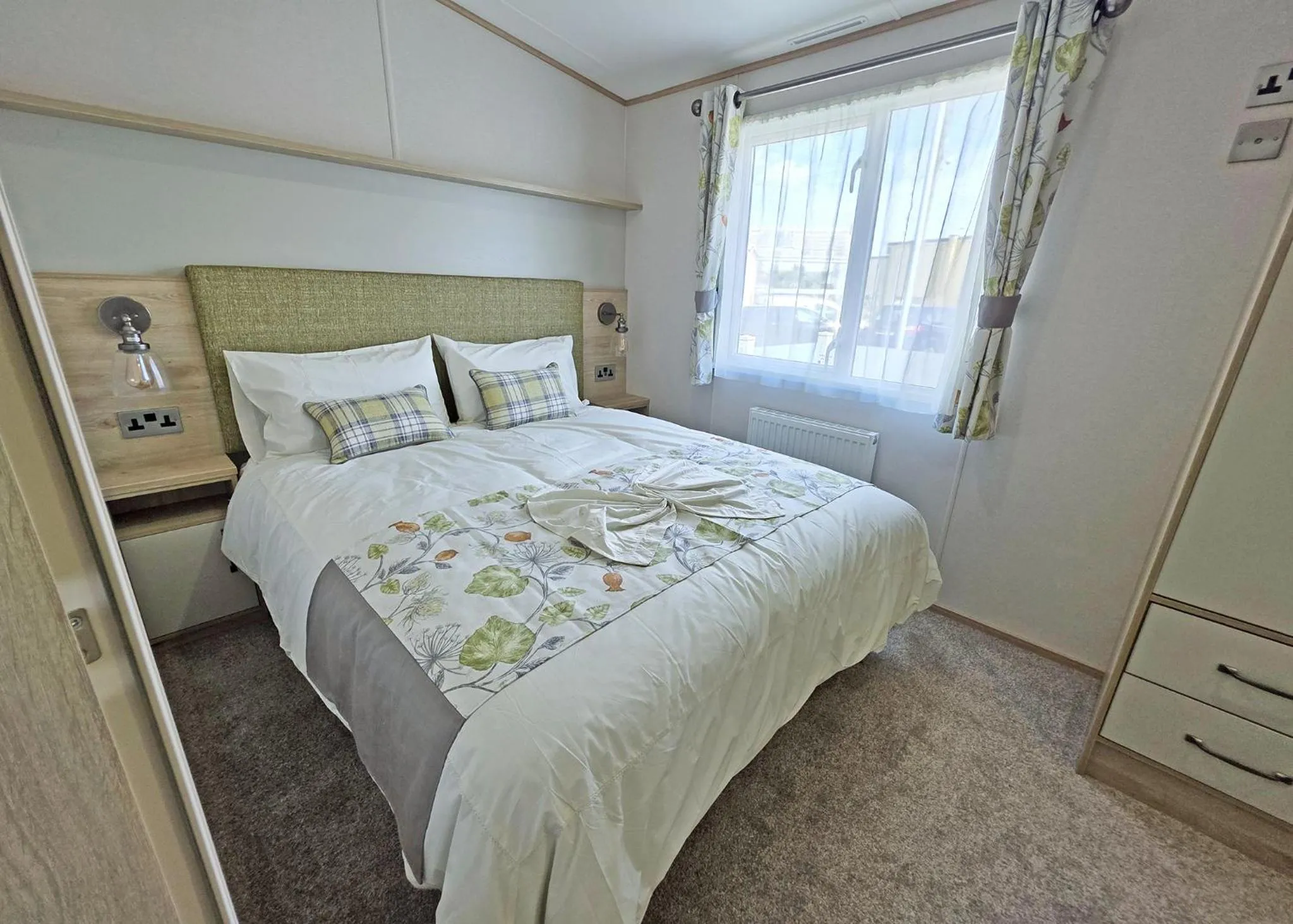Property building, Bed in Coastfields Holiday Village