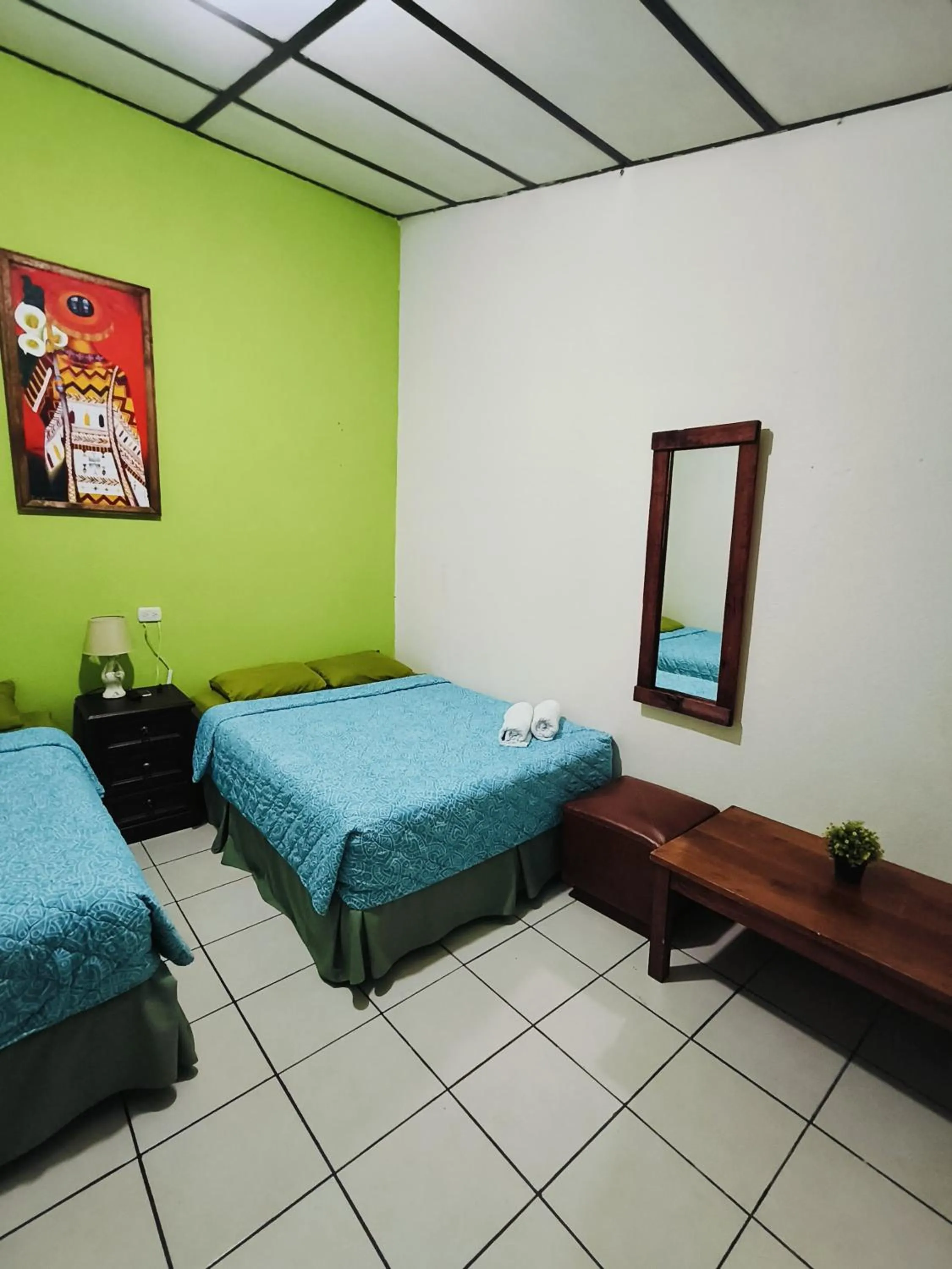Double Room with Two Double Beds in Cermeño's House