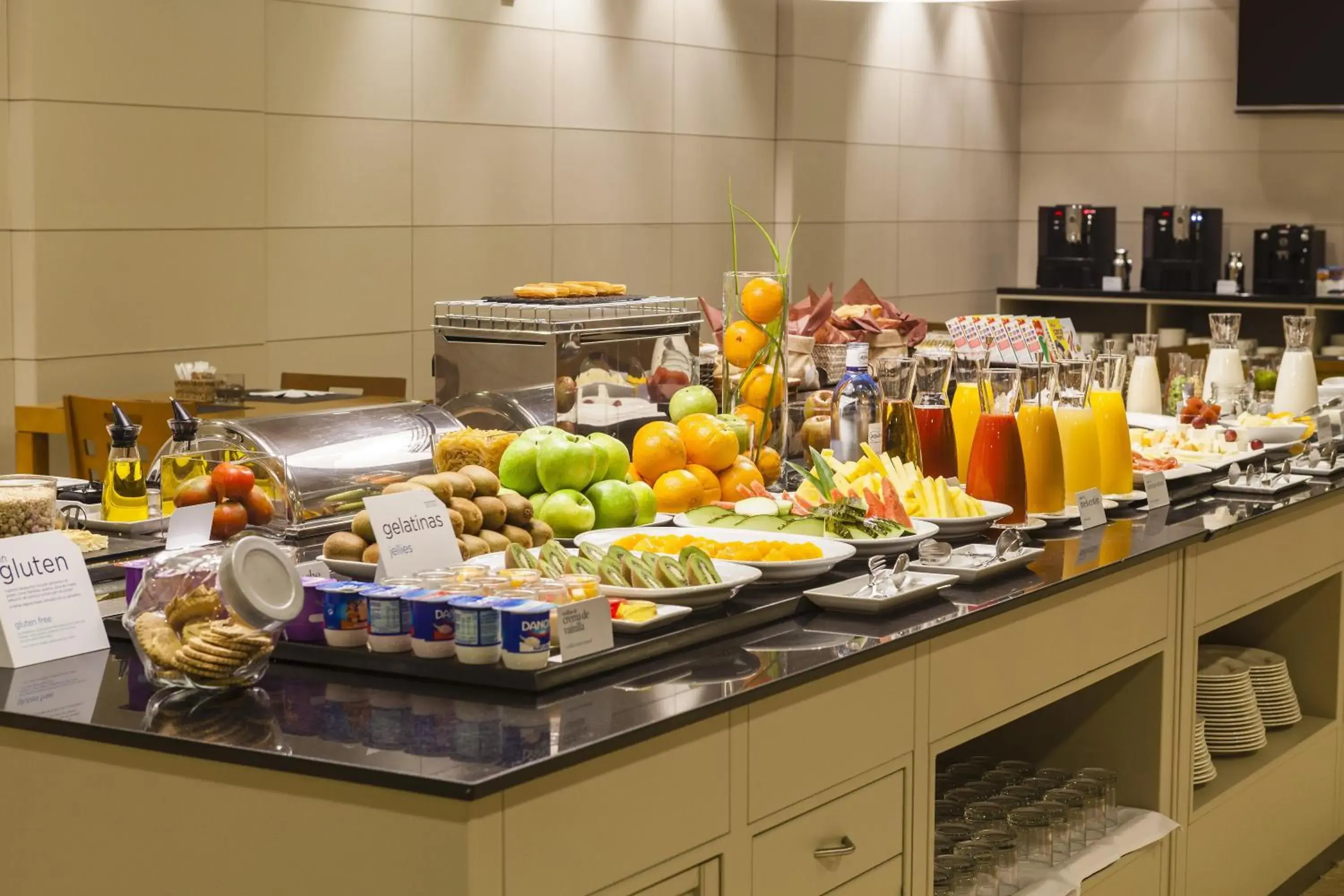 Restaurant/places to eat in NH Oviedo Principado Restaurant/places to eat in NH Oviedo Principado